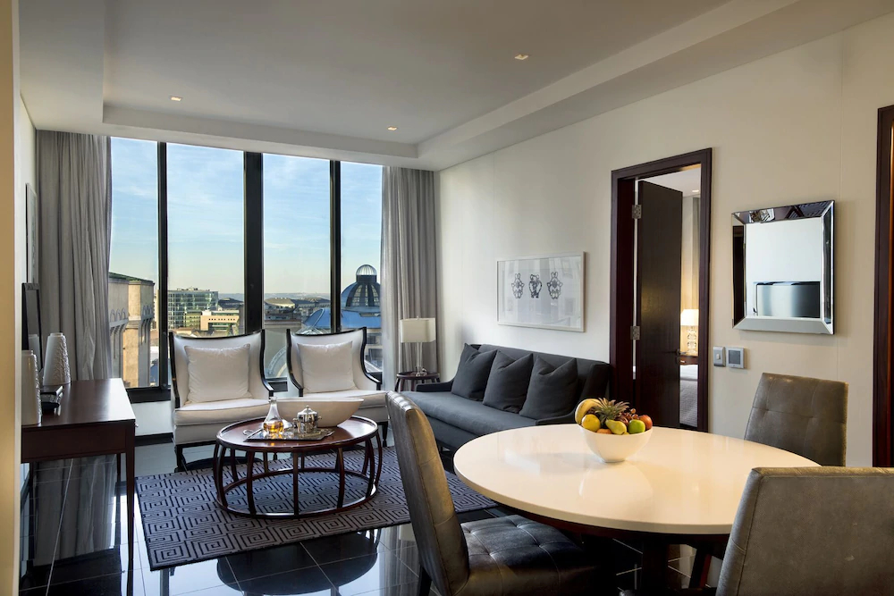 DAVINCI Suites