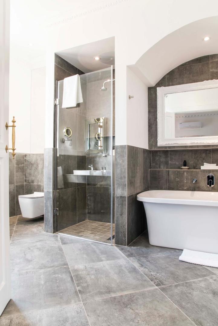 Fairlawns Boutique Hotel & Spa