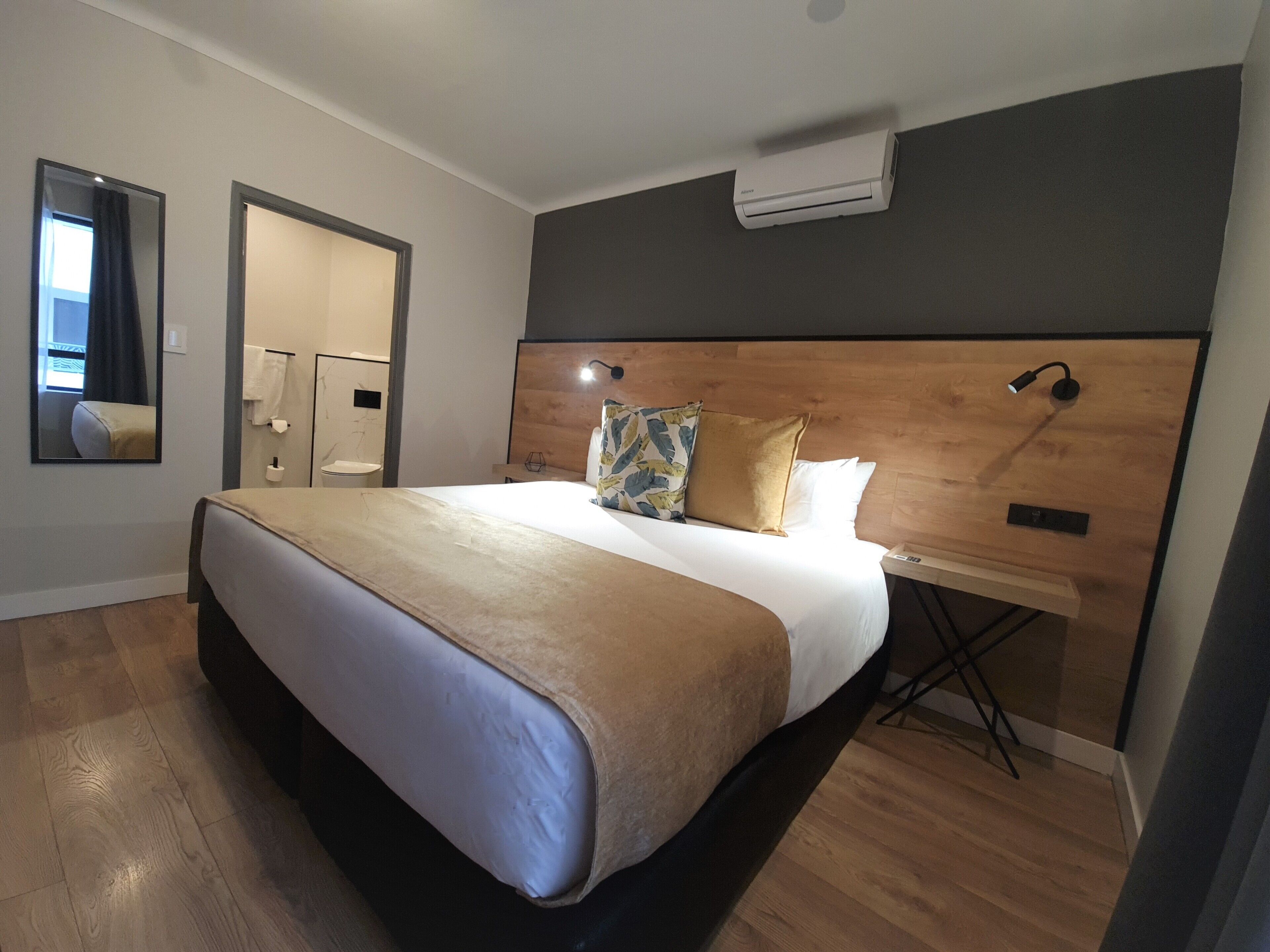 MINT Hotel 84 On Katherine