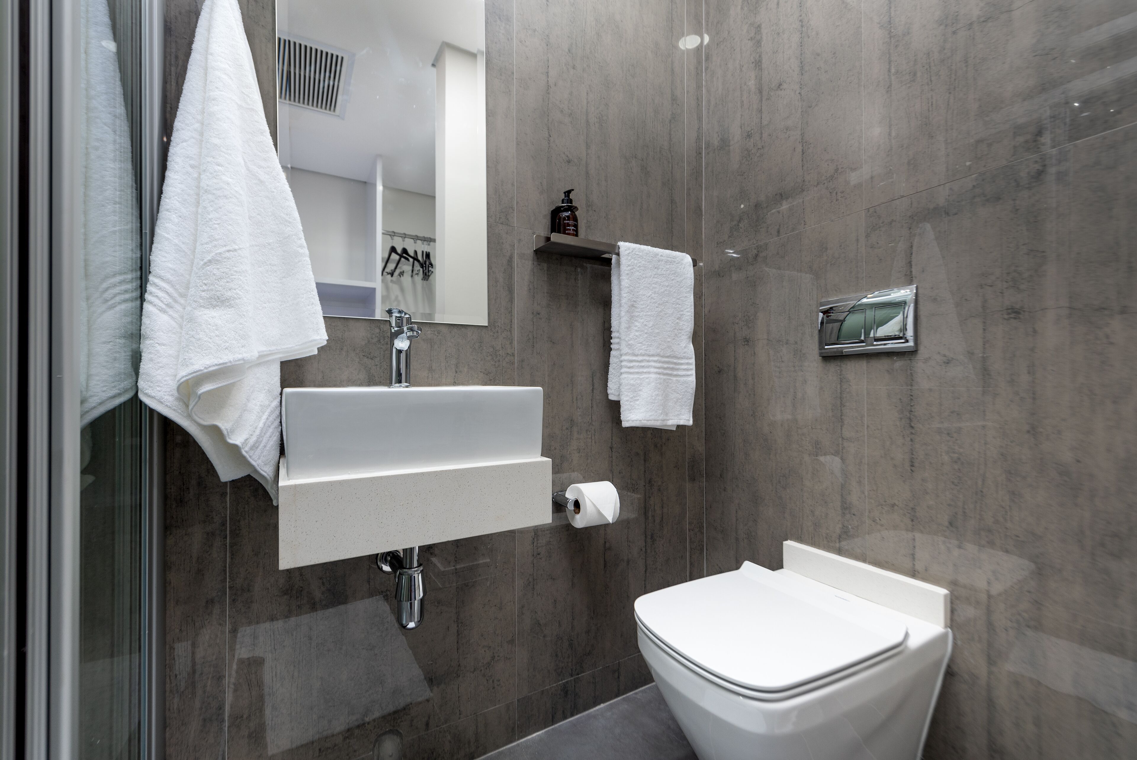 Reserved Suites Illovo