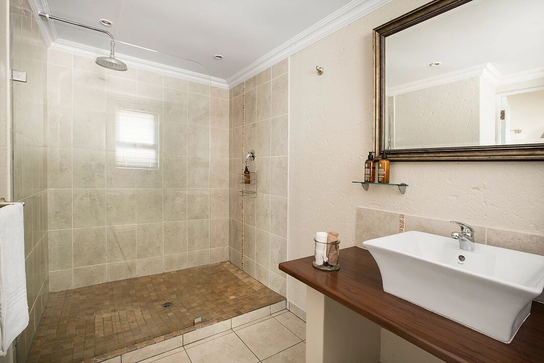 Sandton Slippers Bed & Breakfast