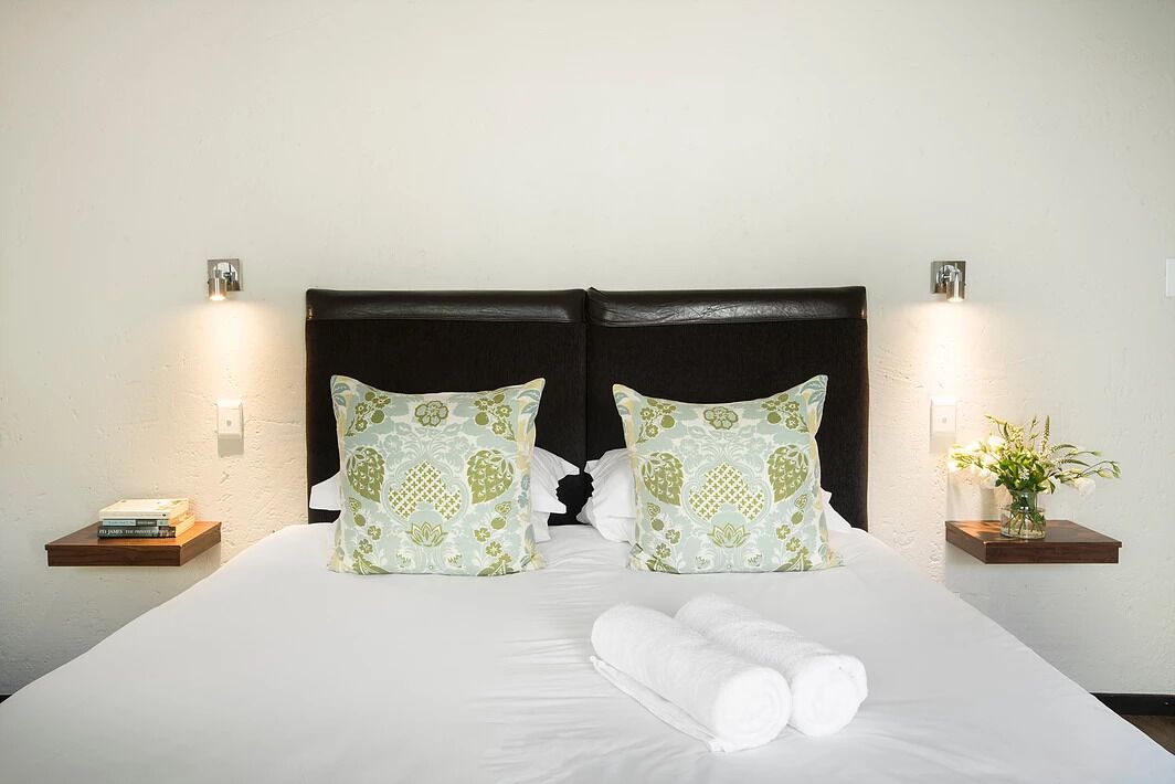 Sandton Slippers Bed & Breakfast