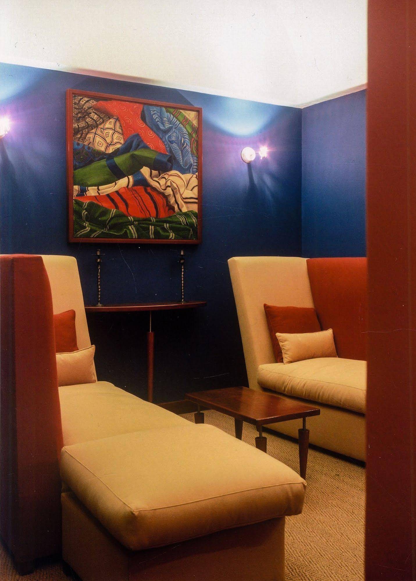 Ten Bompas Hotel