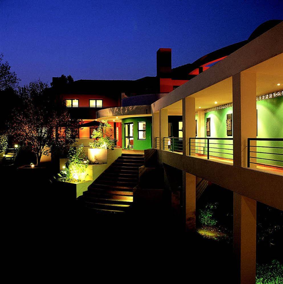 Ten Bompas Hotel