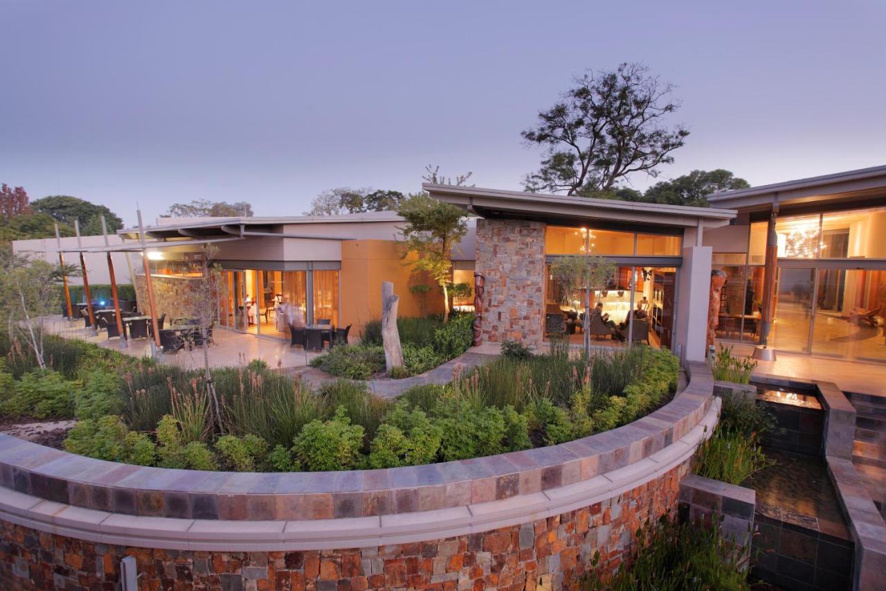 Seven Villa Hotel & Spa