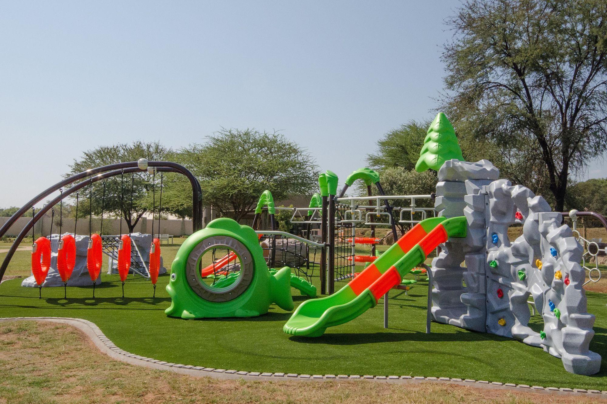 Legend Monomotapa Village