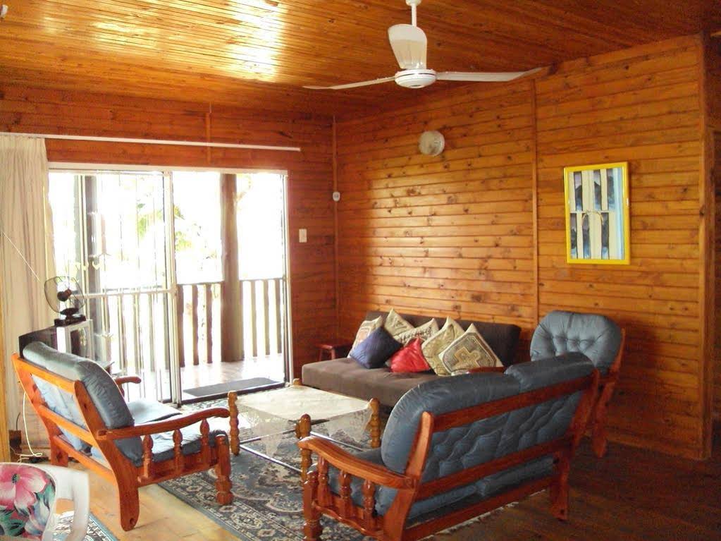 Nie-Zel Log Homes
