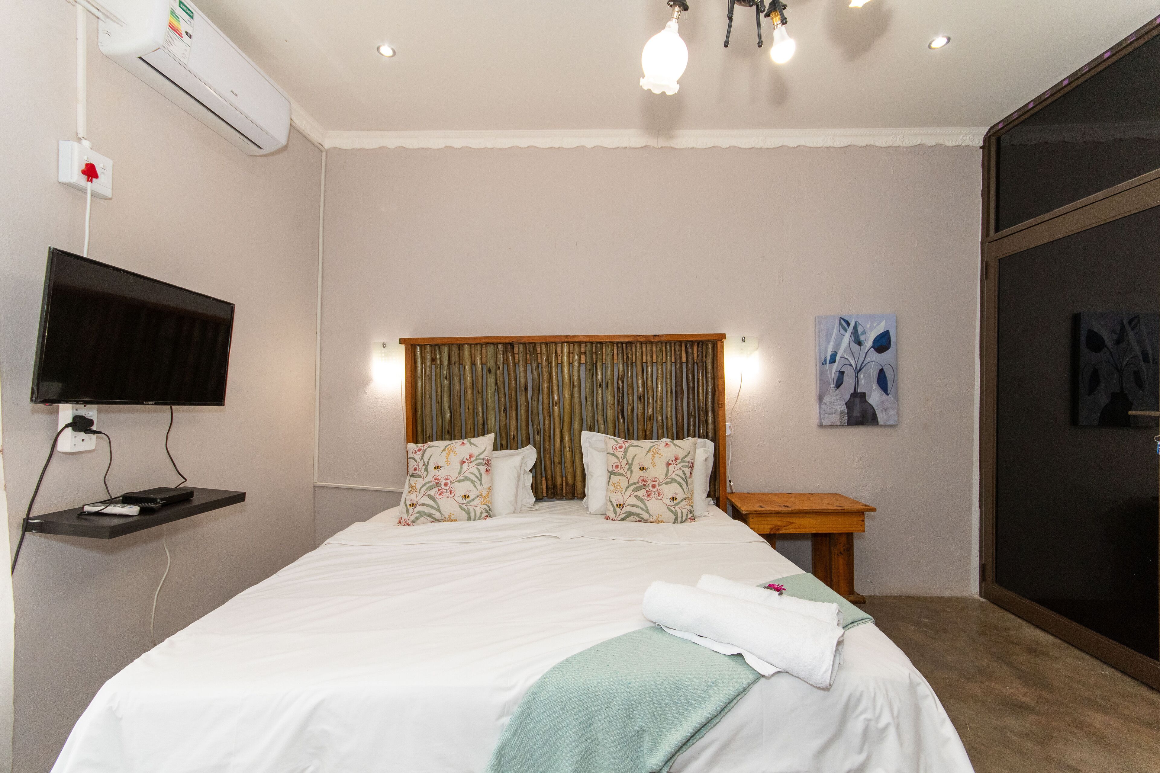 Woodpeckers Guest House