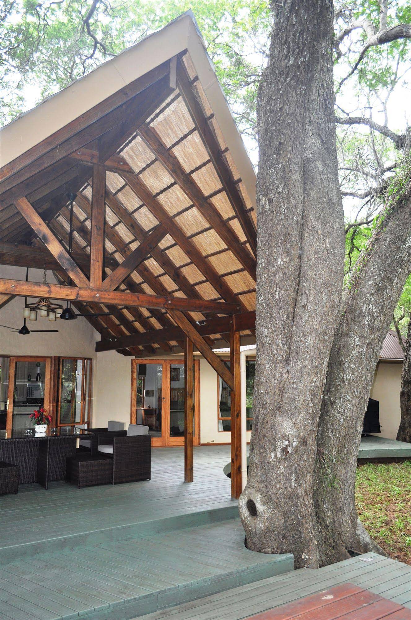 Bushwillow Collection