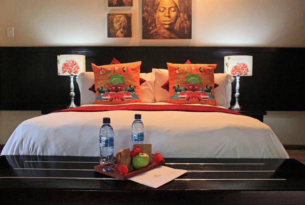Emdoneni Lodge