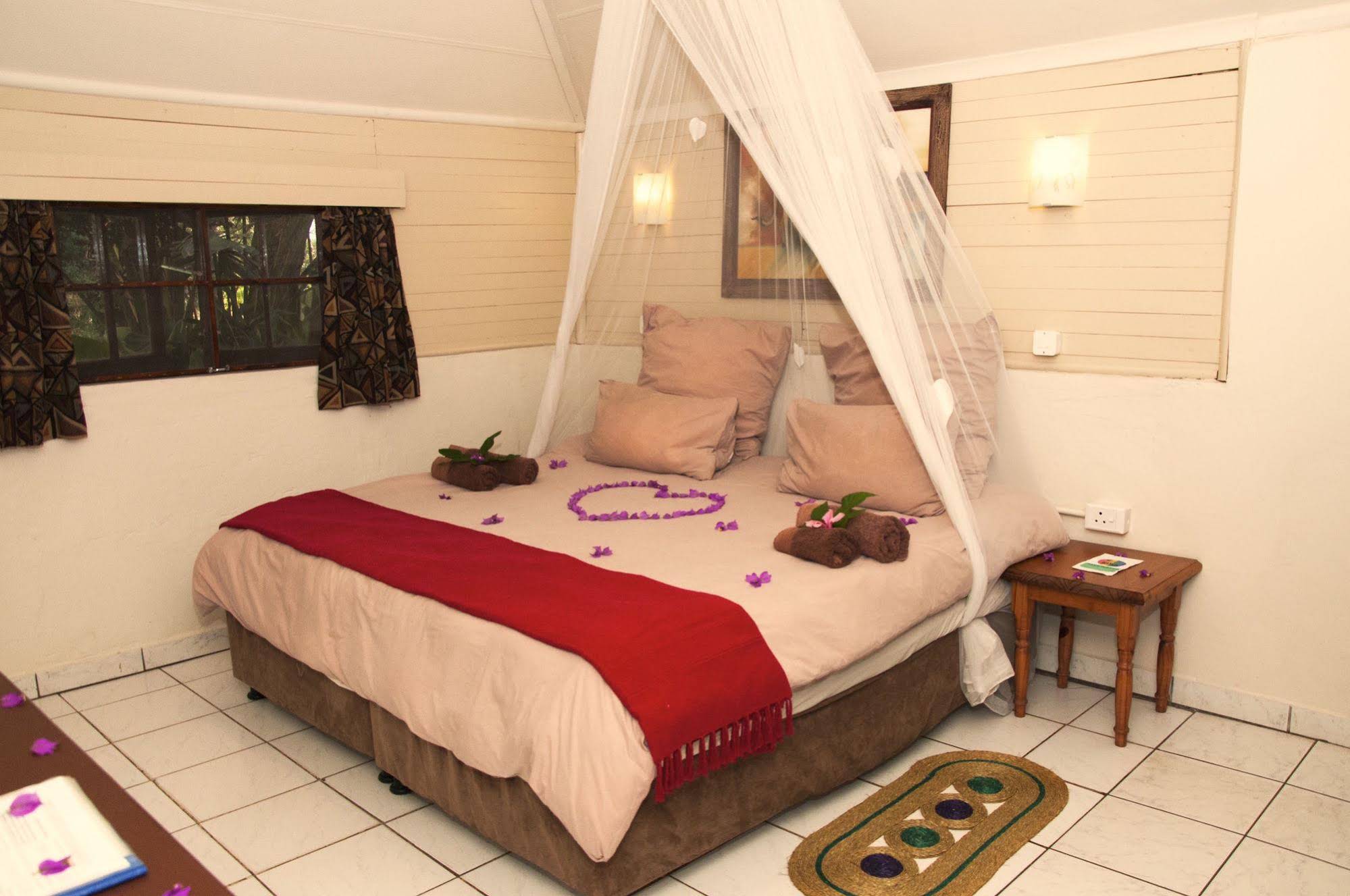 We Bushcamp And Horse Safaris