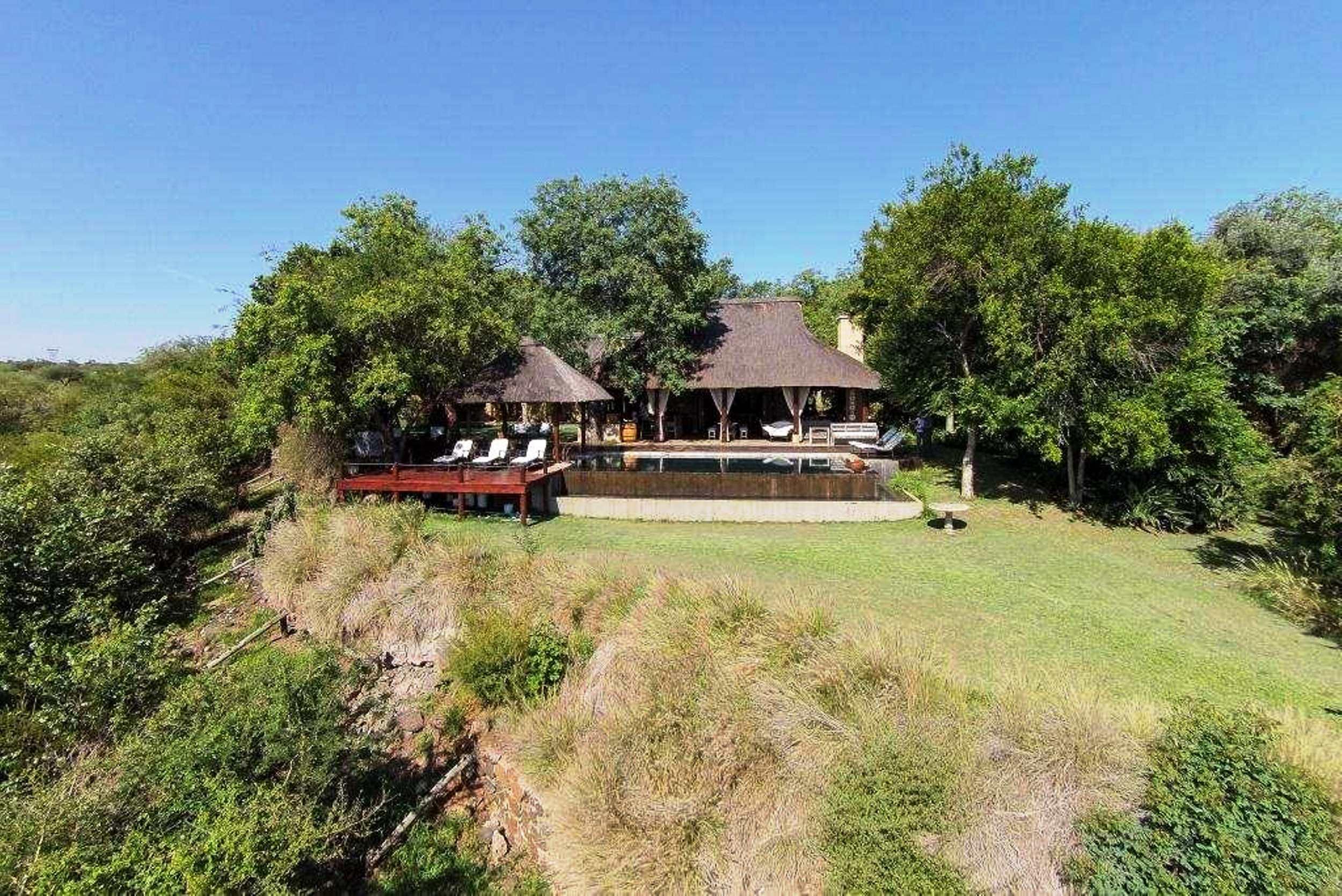 Khaya Ndlovu Safari Manor