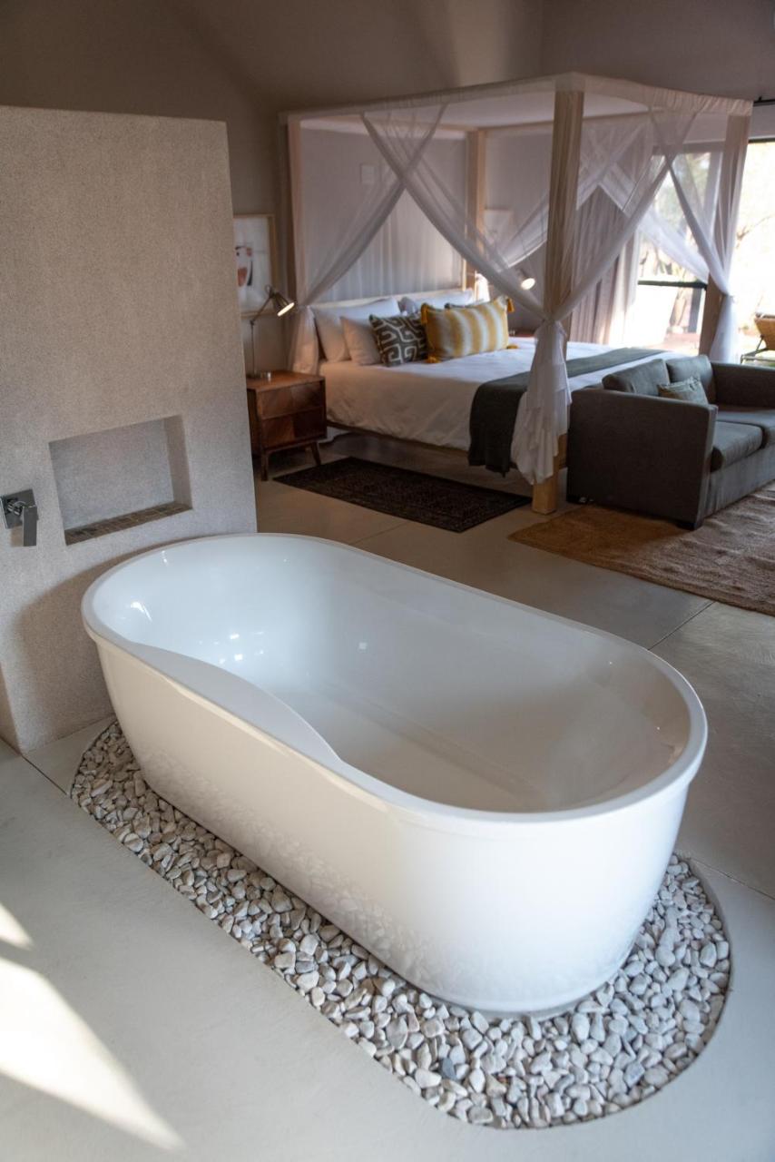 Moya Safari Villa
