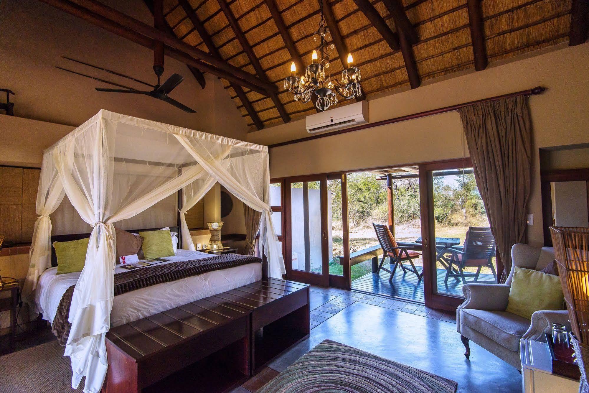 Inyati Game Lodge