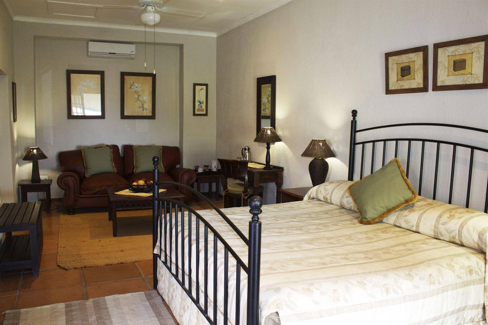 Chestnut Country Lodge