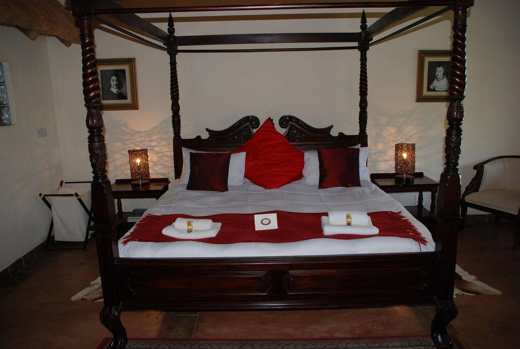 Royal Bakoena Lodge - Hamilton Parks