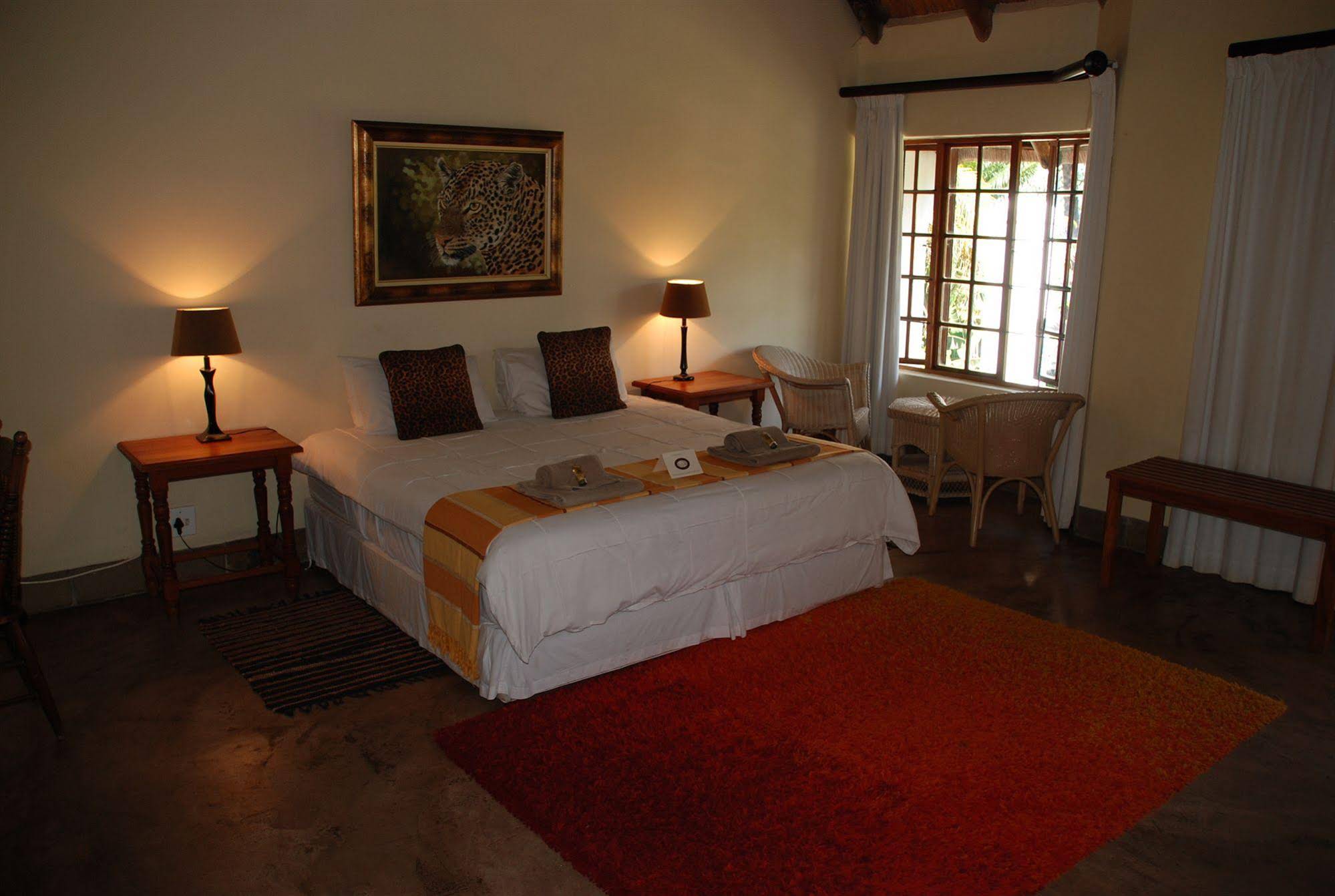 Royal Bakoena Lodge - Hamilton Parks