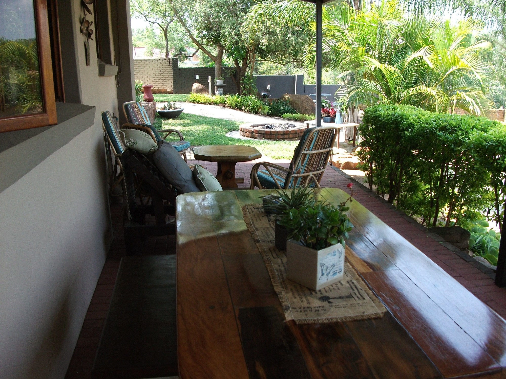 Meerkat Manor Guest House