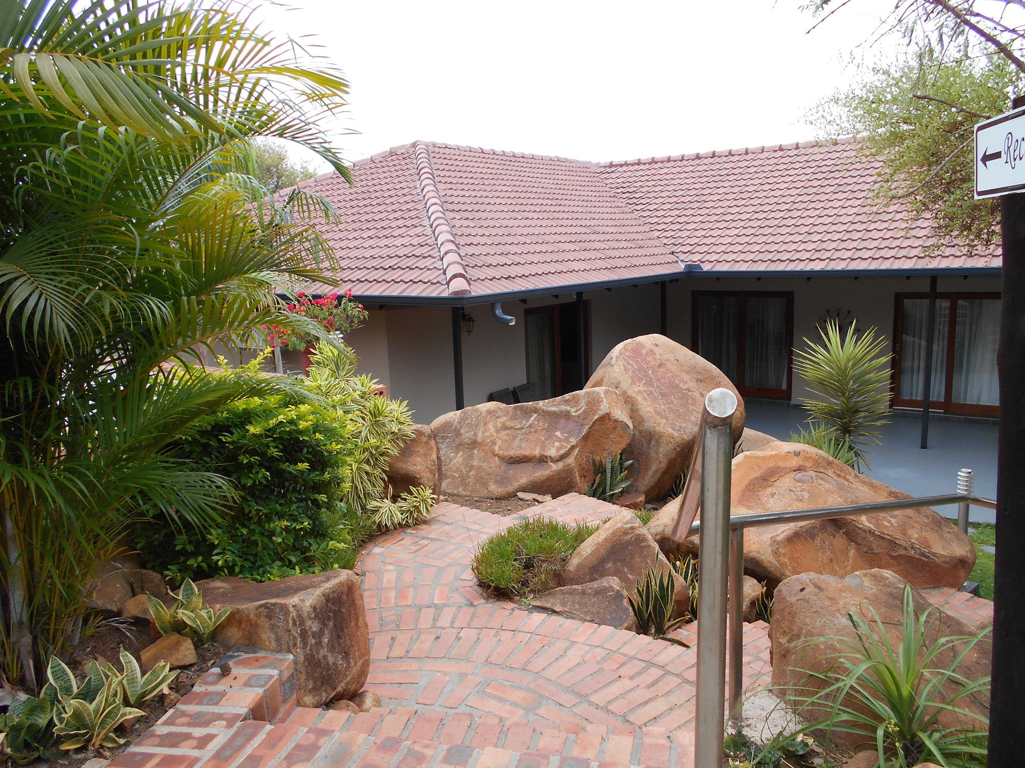 Meerkat Manor Guest House