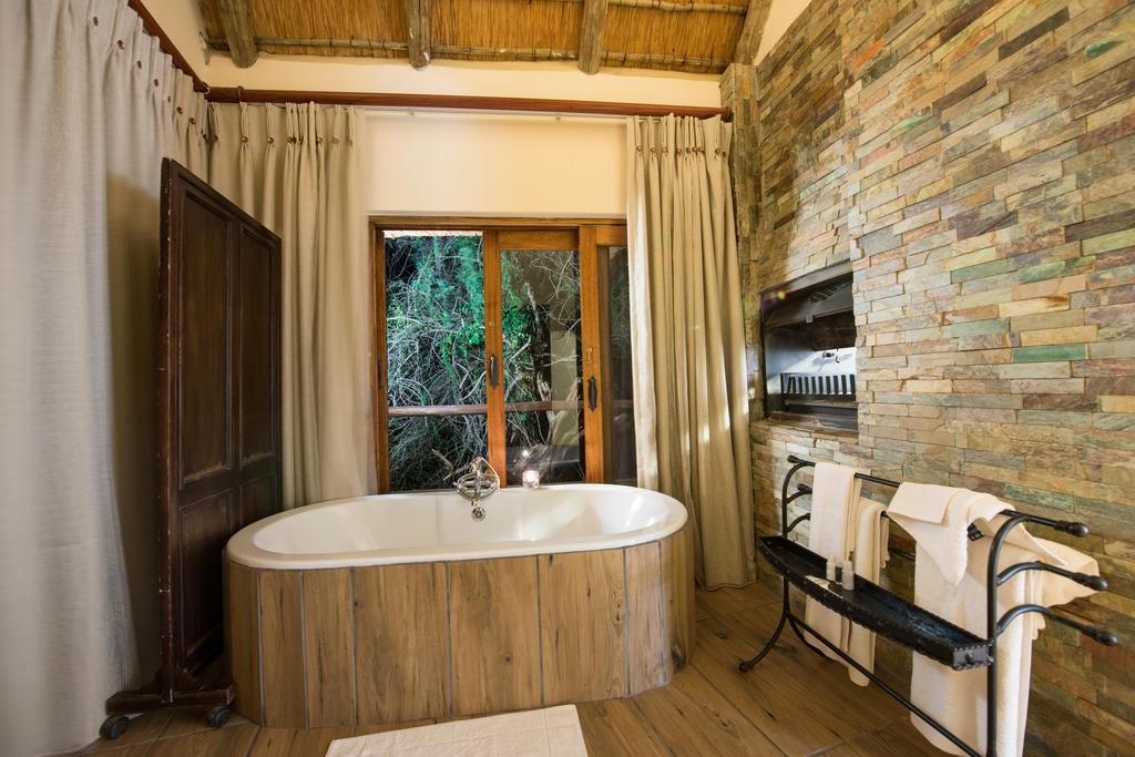 Shishangeni Private Lodge