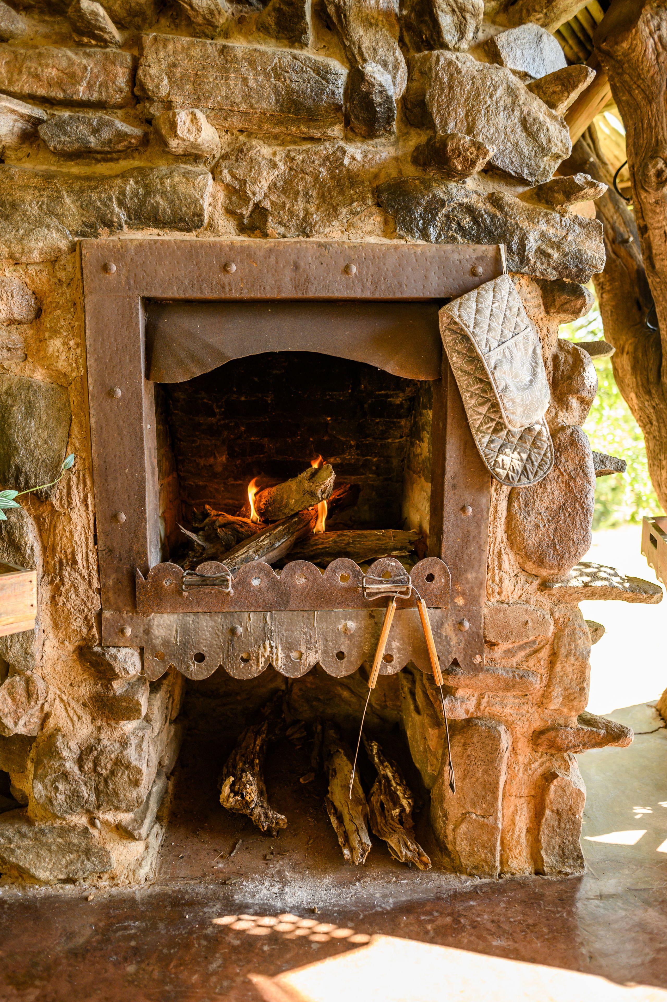 Toro River Lodges Big 5 Safari