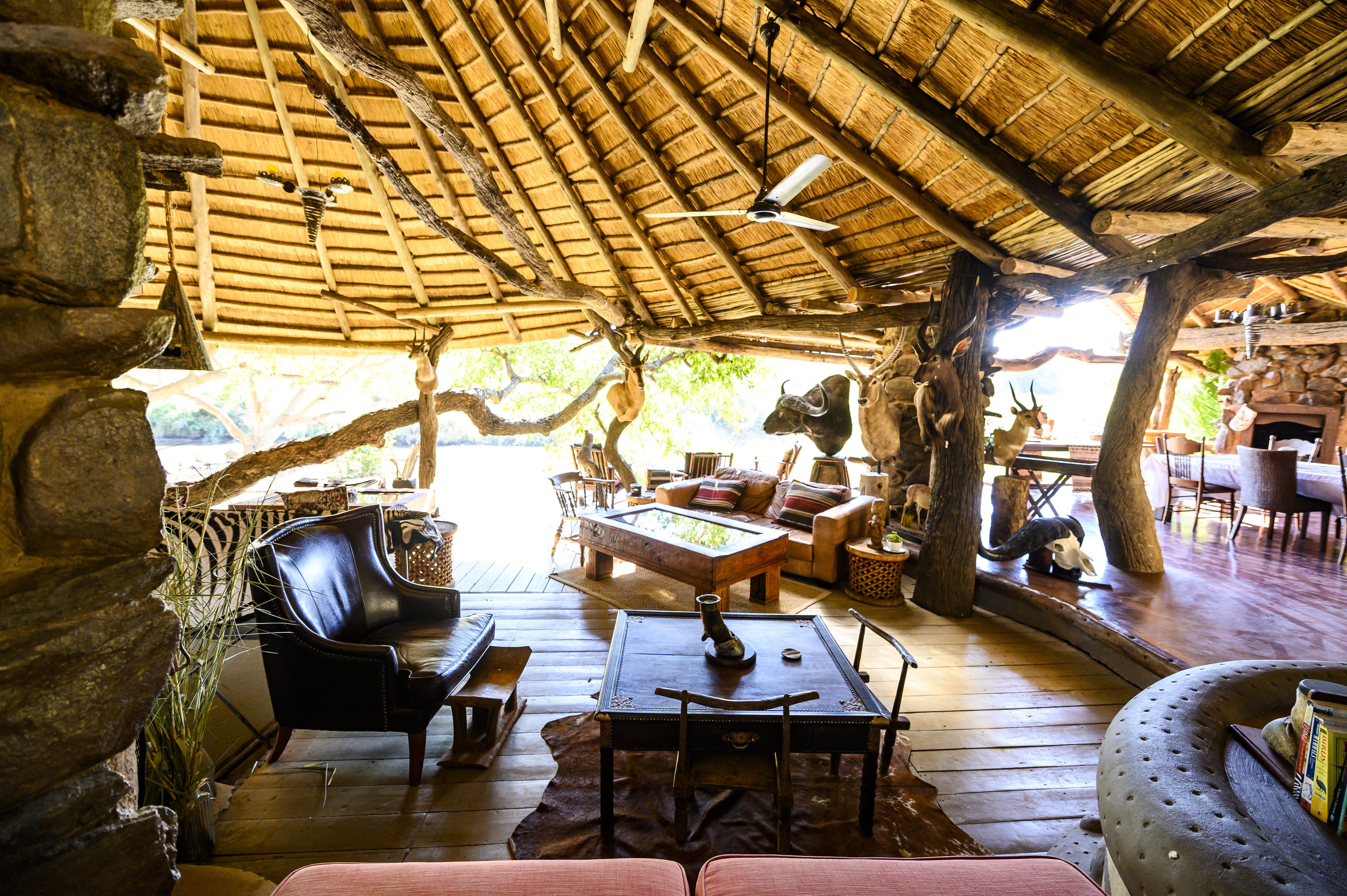 Toro River Lodges Big 5 Safari