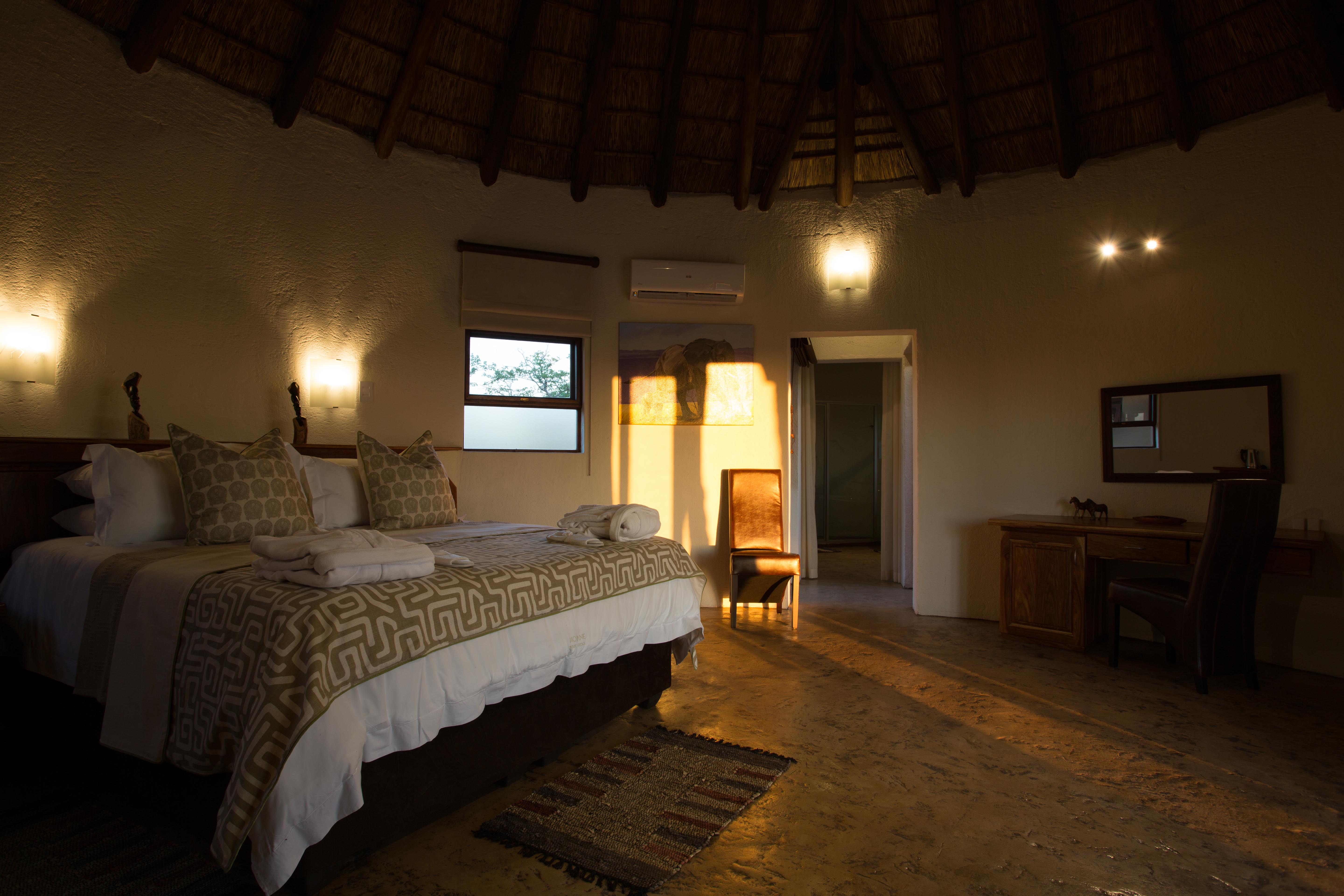 Mopane Bush Lodge