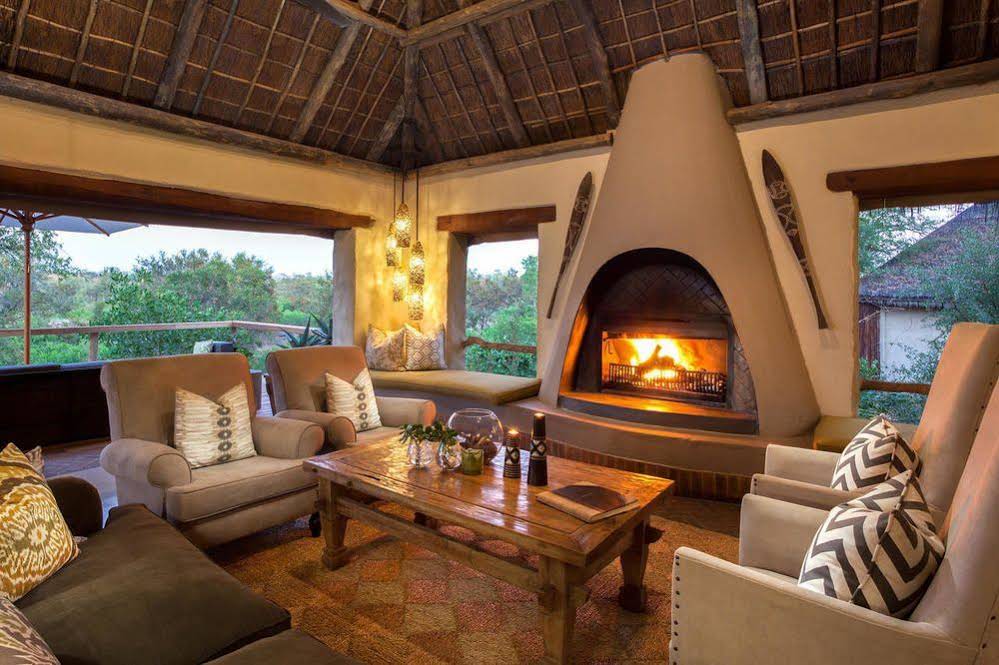 Thornybush Simbambilli Game Lodge