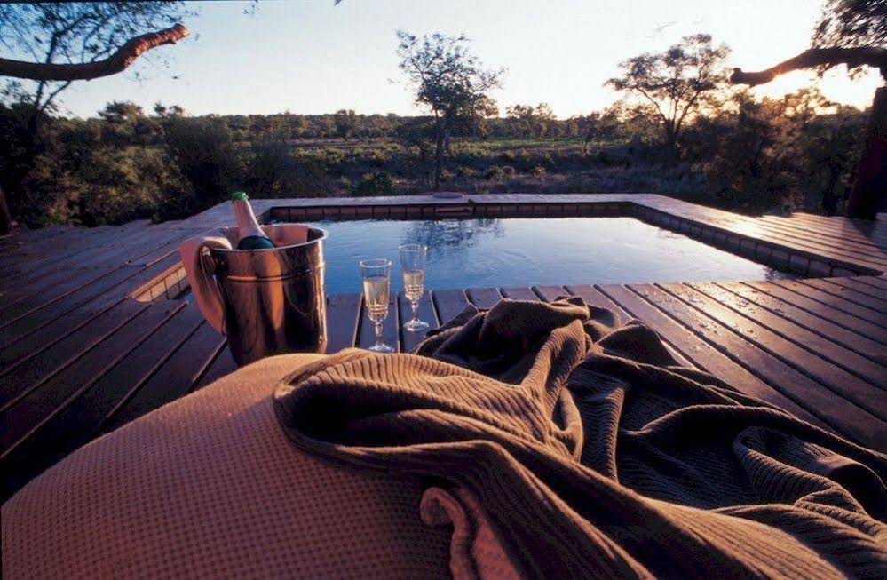 Thornybush Simbambilli Game Lodge