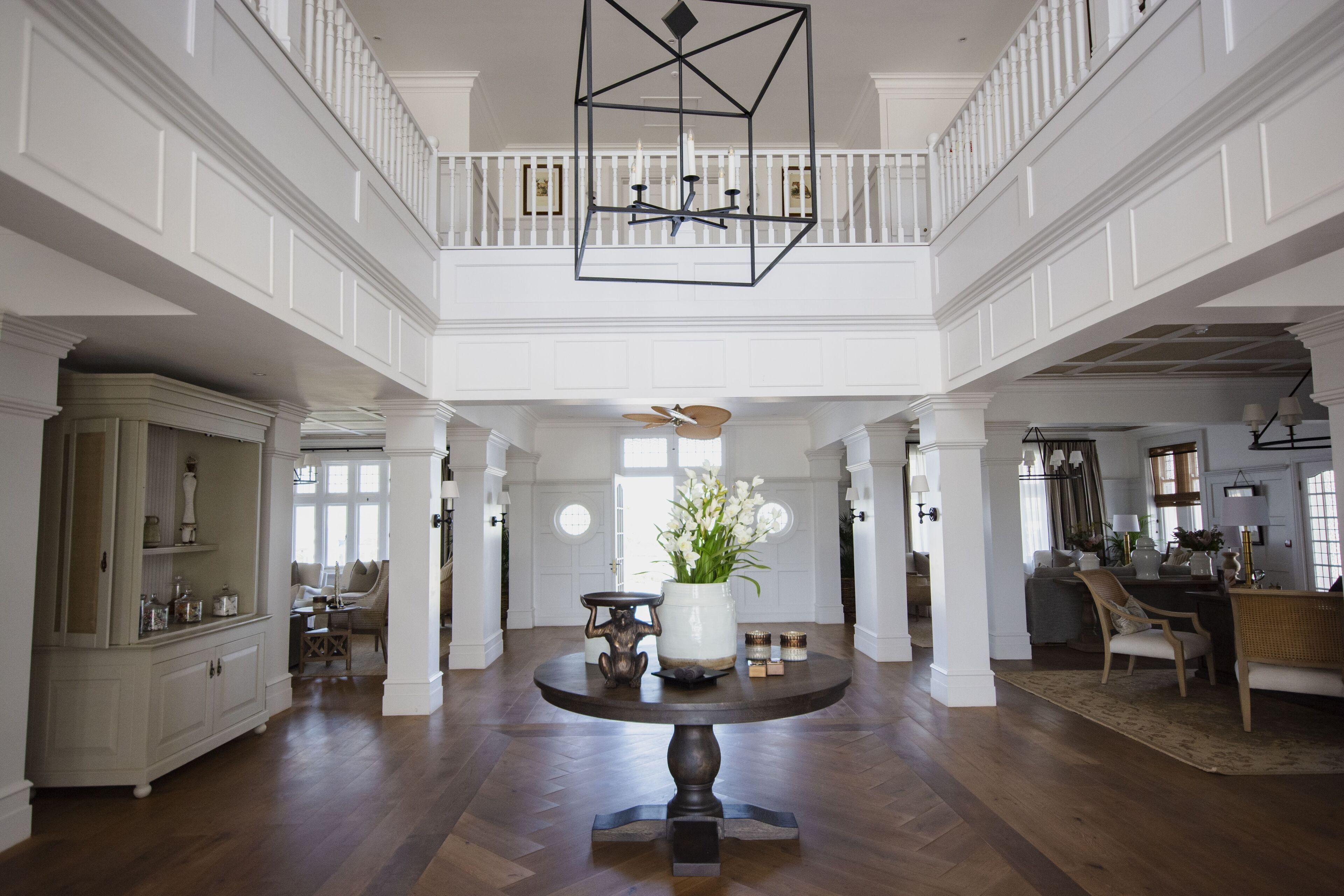 Long Lee Manor