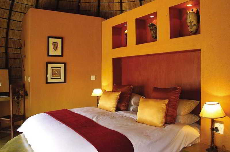 Hoyo Hoyo Safari Lodge