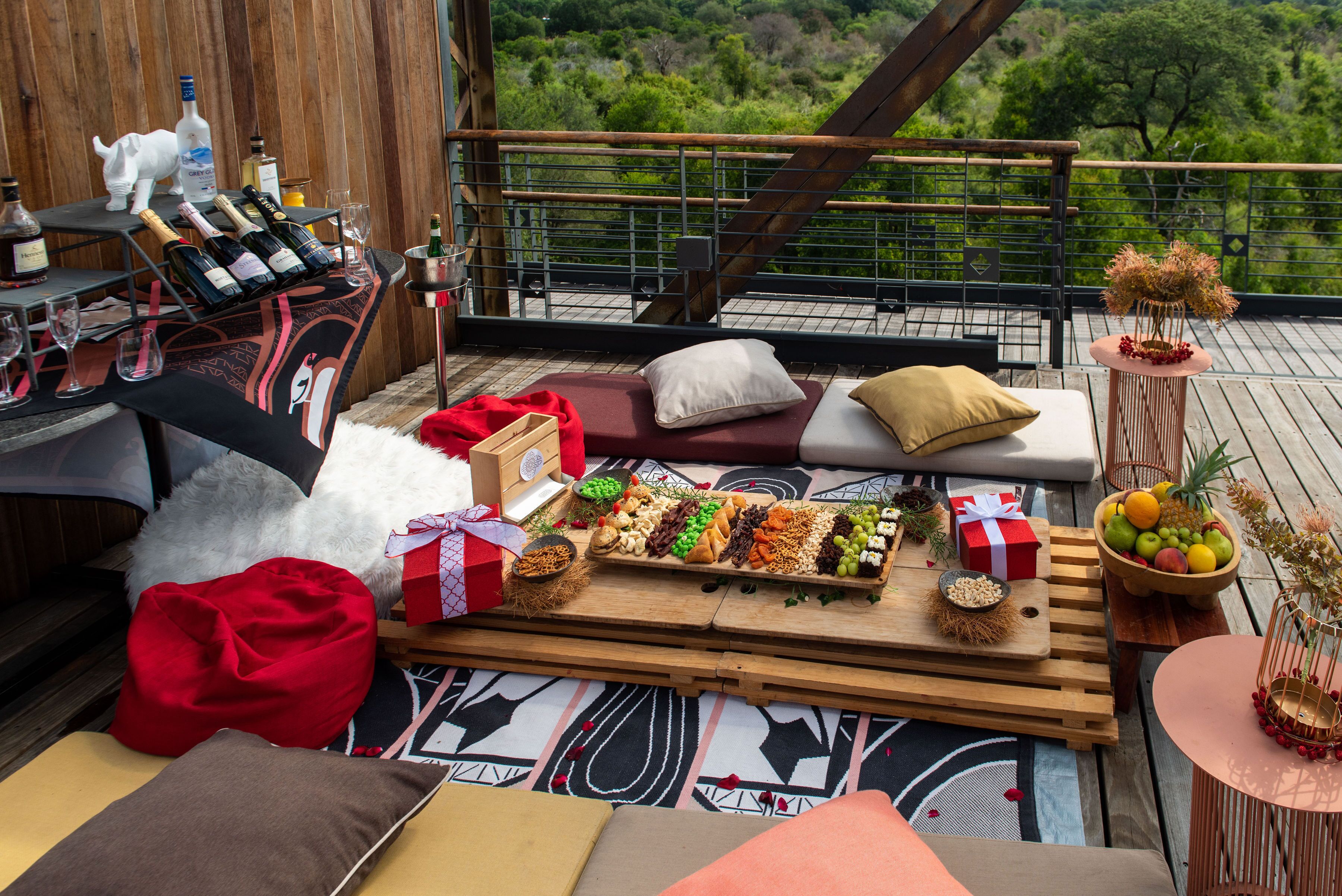 Kruger Shalati - Train on The Bridge & Garden Suites