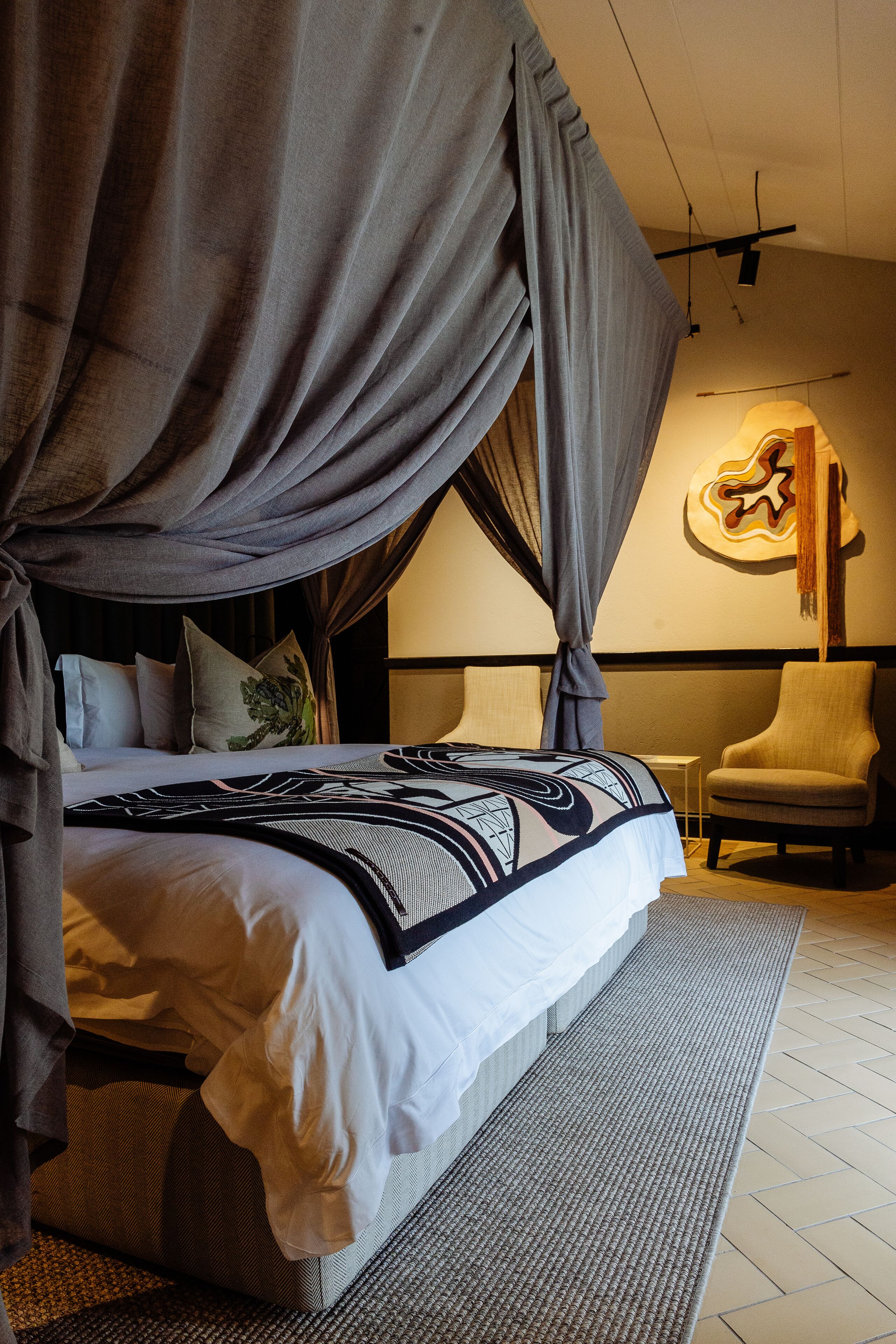 Kruger Shalati - Train on The Bridge & Garden Suites