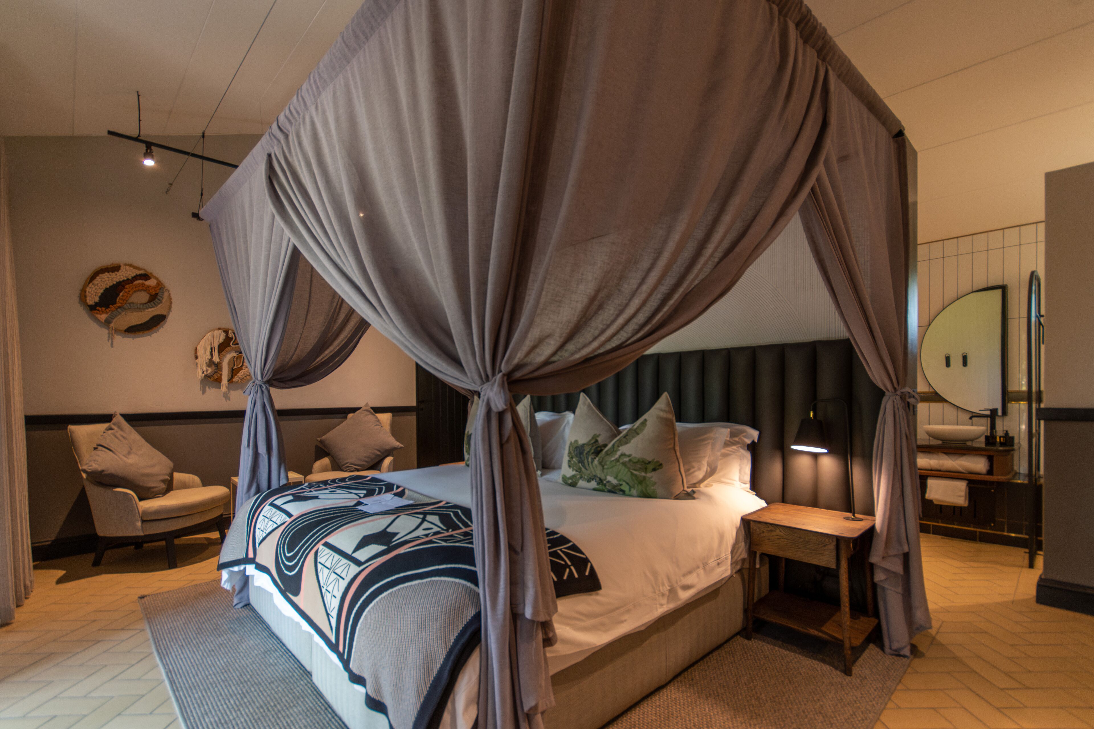 Kruger Shalati - Train on The Bridge & Garden Suites