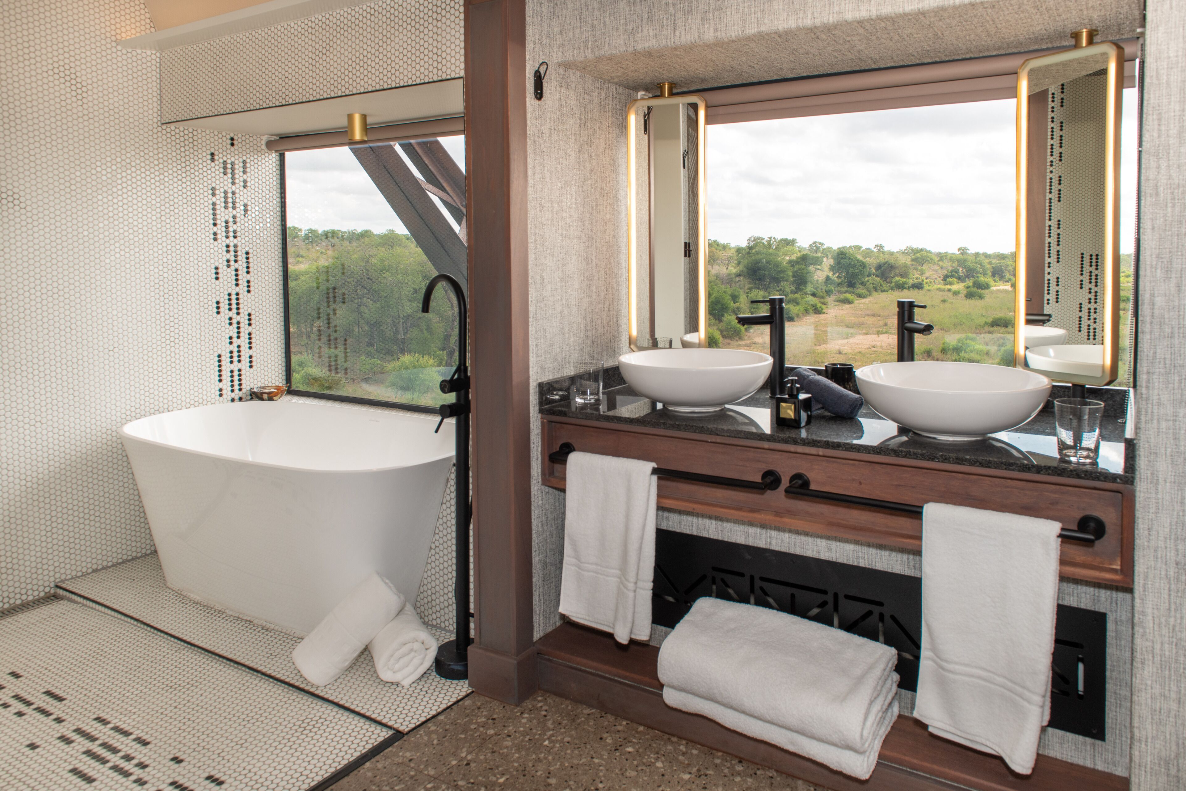 Kruger Shalati - Train on The Bridge & Garden Suites