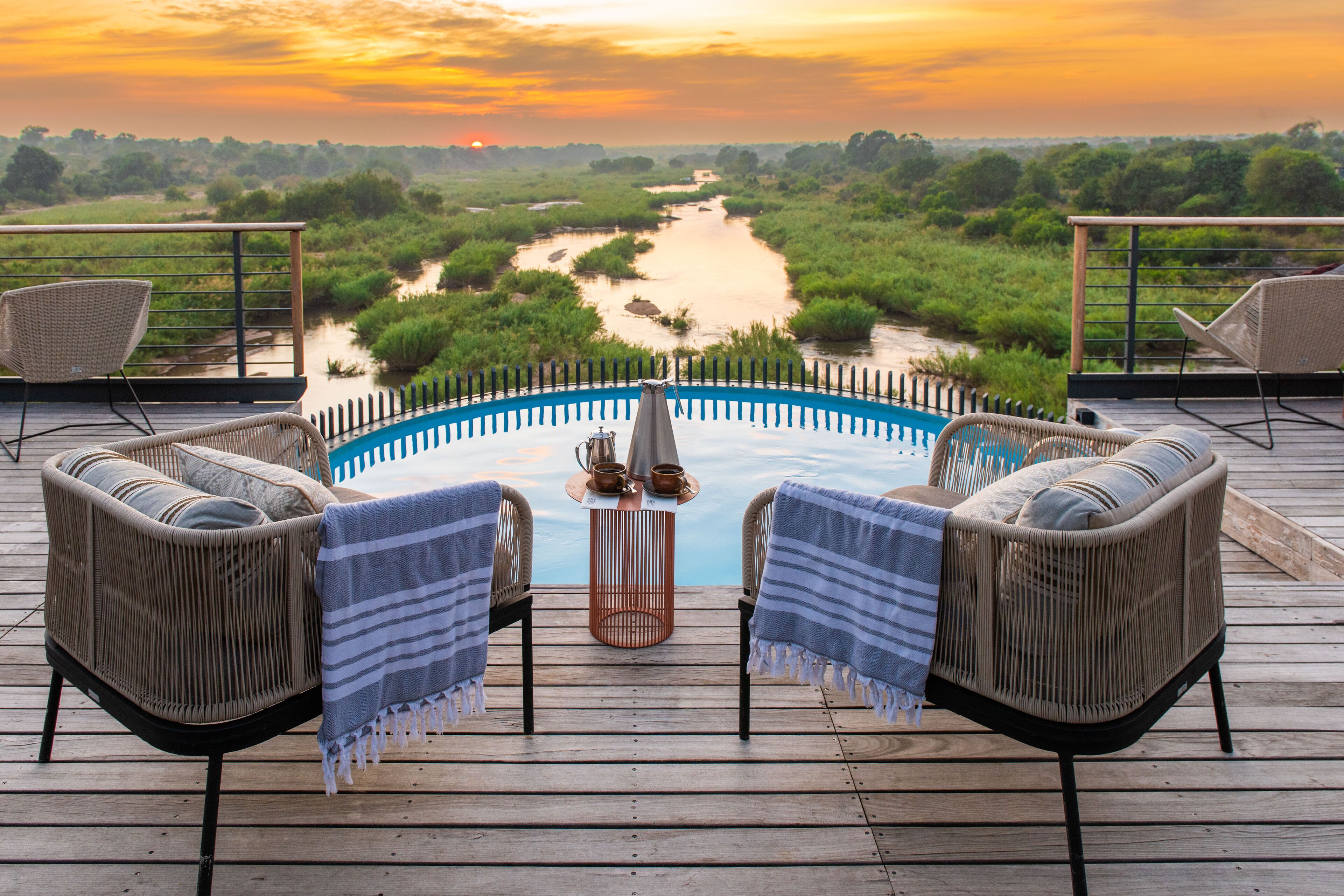 Kruger Shalati - Train on The Bridge & Garden Suites