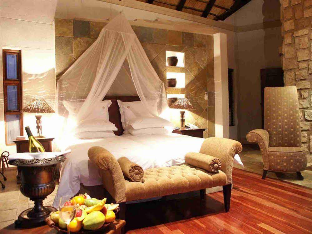 Thornybush Shumbalala Game Lodge