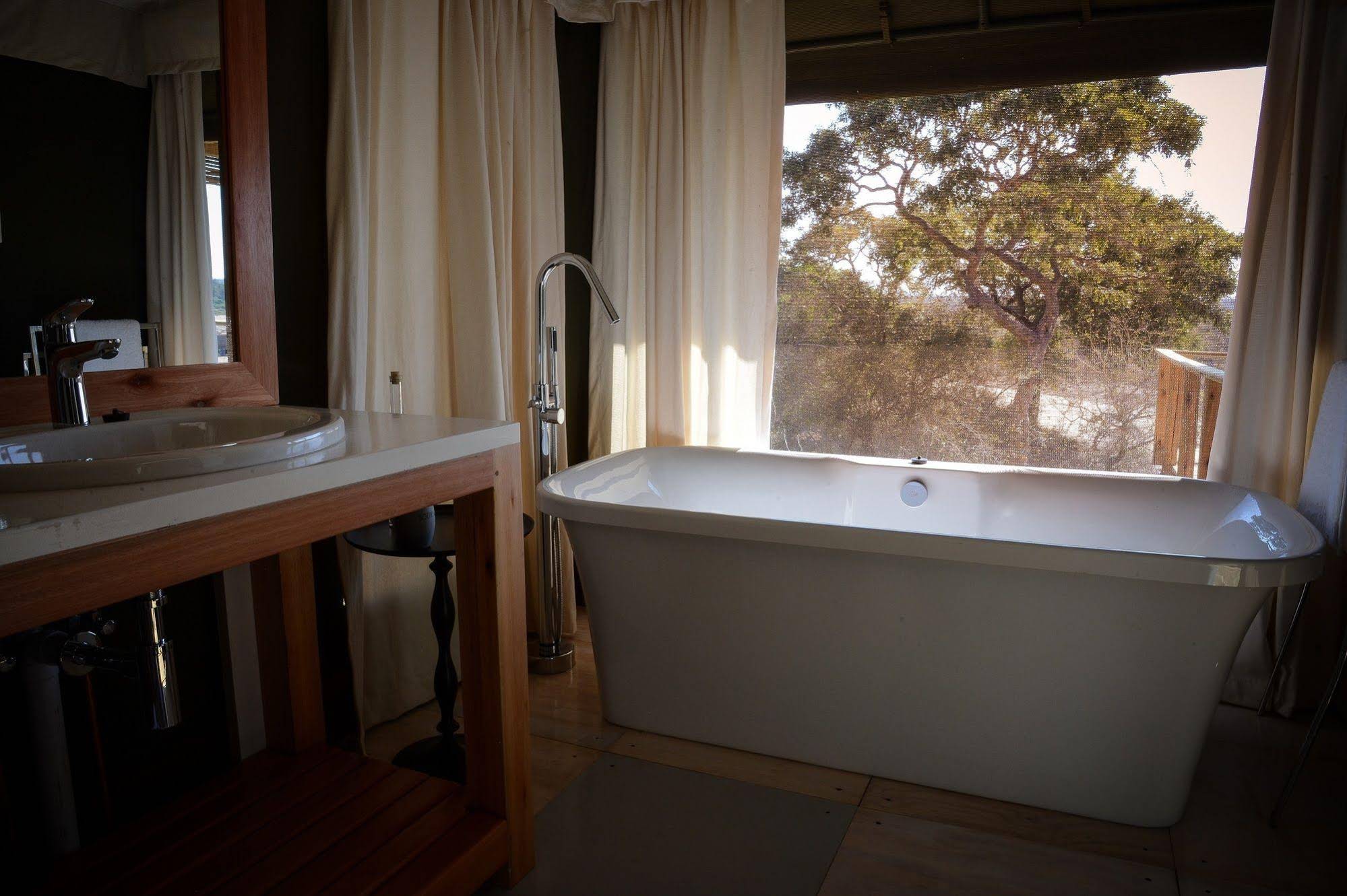 Simbavati Hilltop Lodge