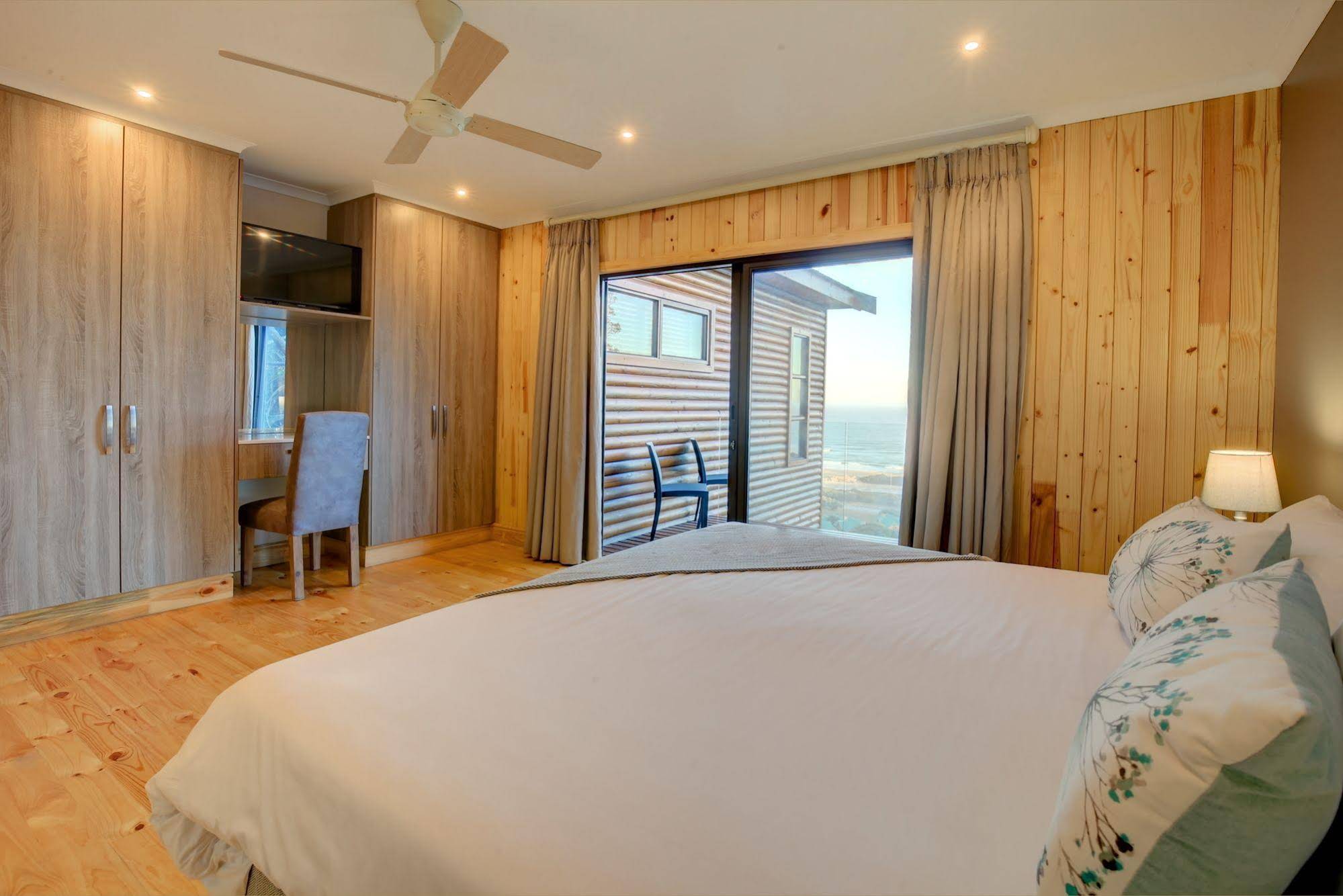 Boardwalk Lodge