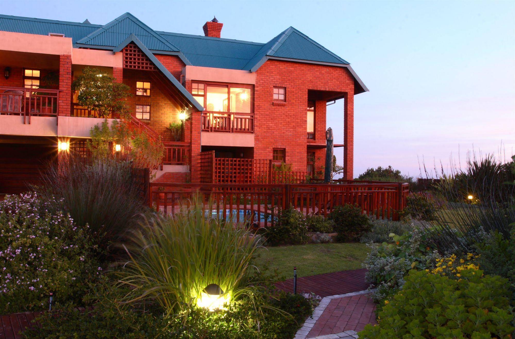 Dolphin Dunes Guest House
