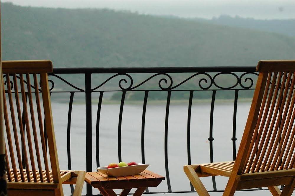 Lodge On The Lake Accommodation and Wellness Spa