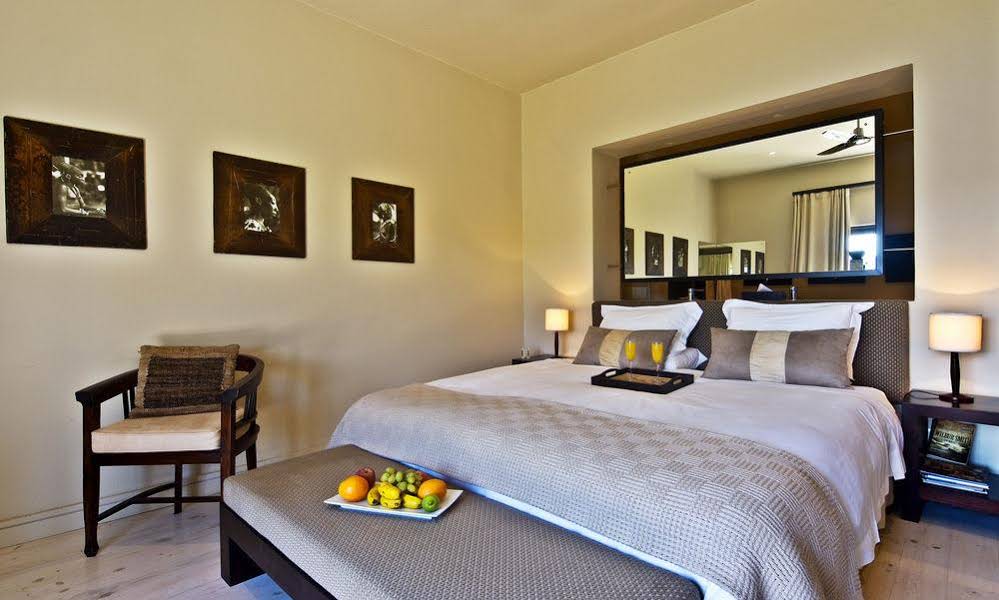 Lodge On The Lake Accommodation and Wellness Spa