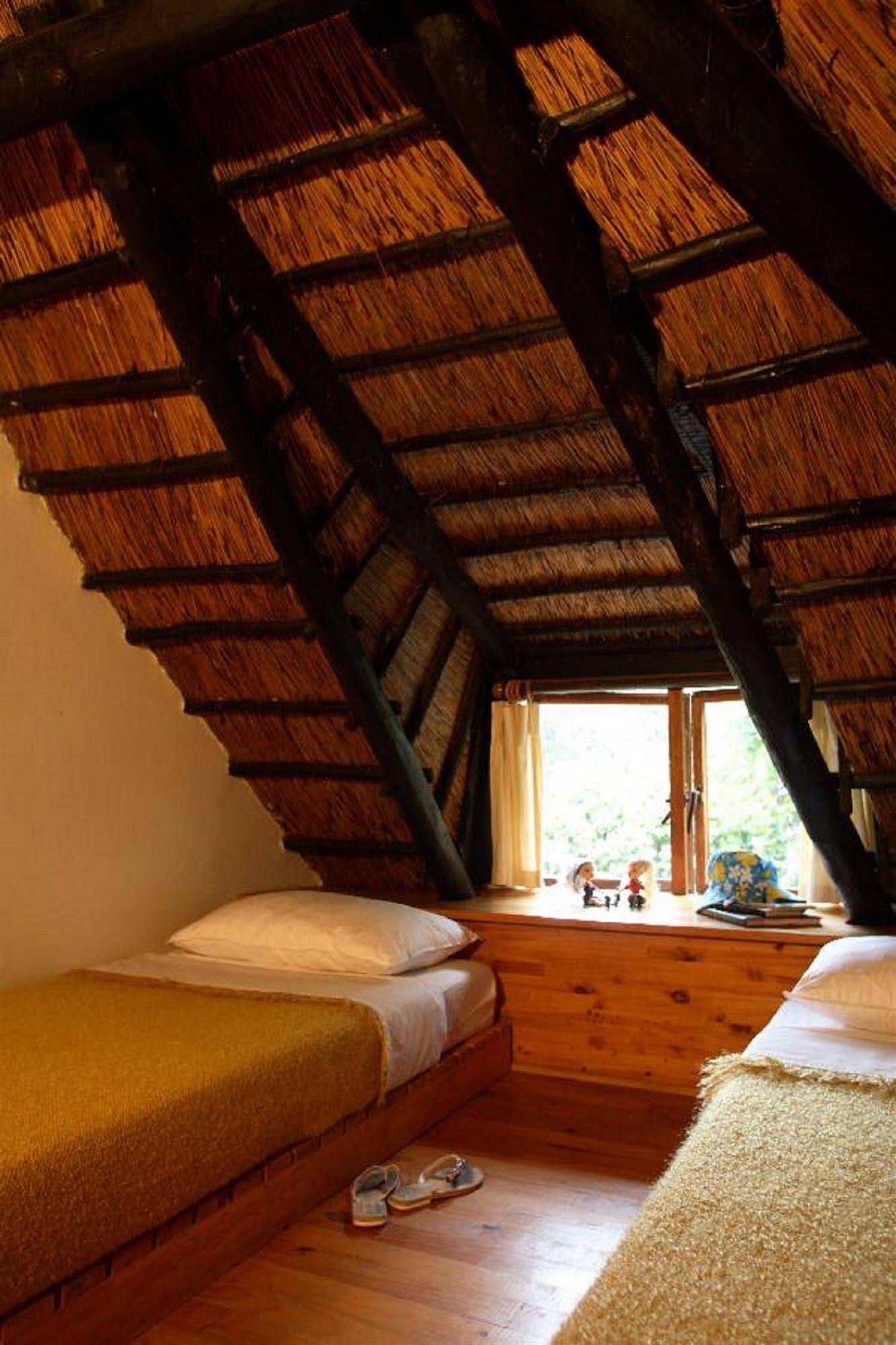 Moontide Riverside Lodge