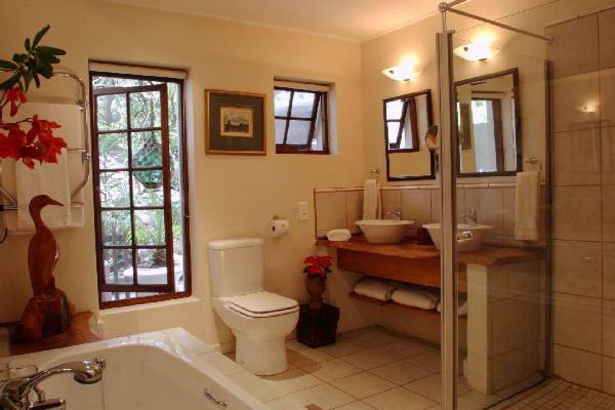 Moontide Riverside Lodge