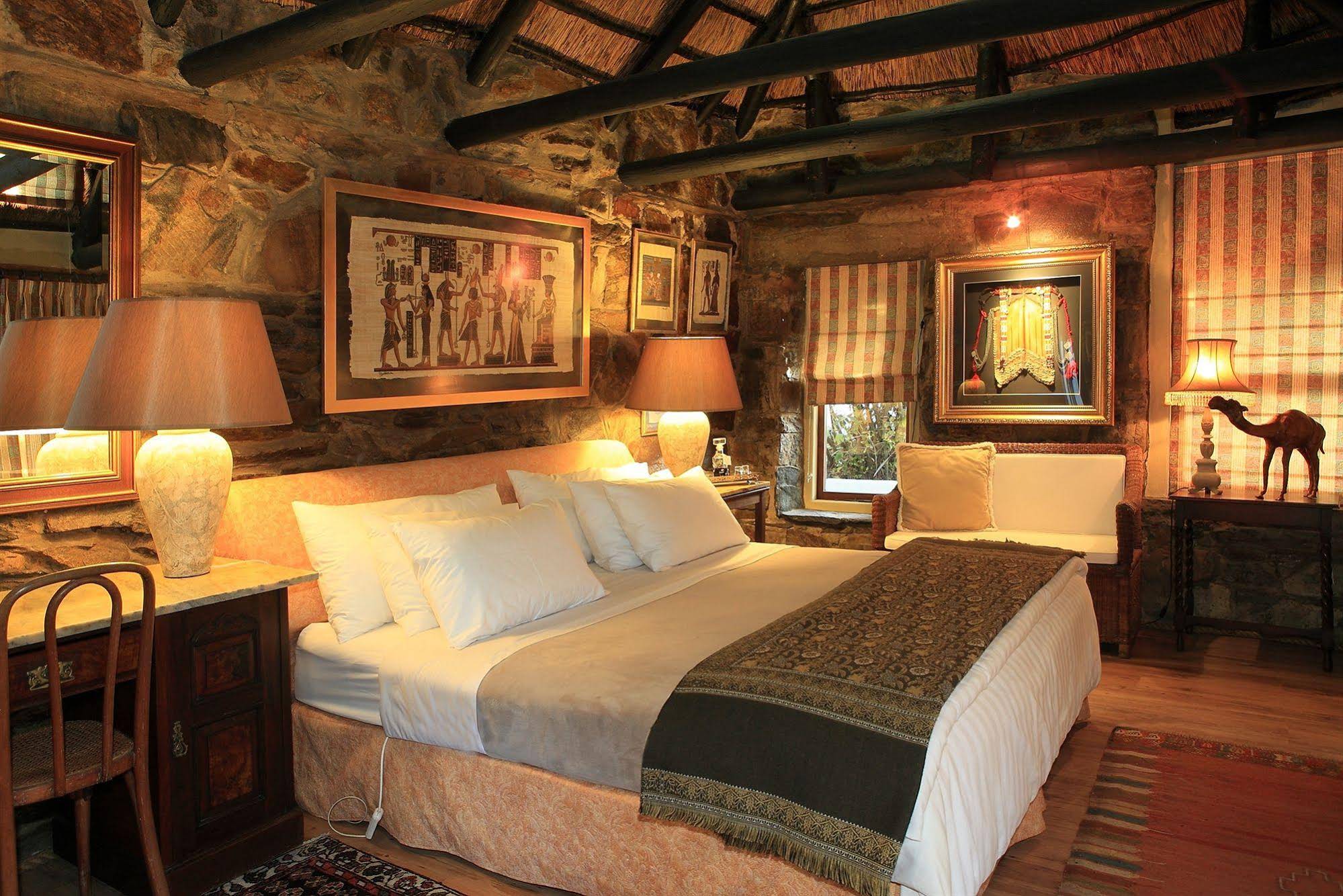 Moontide Riverside Lodge