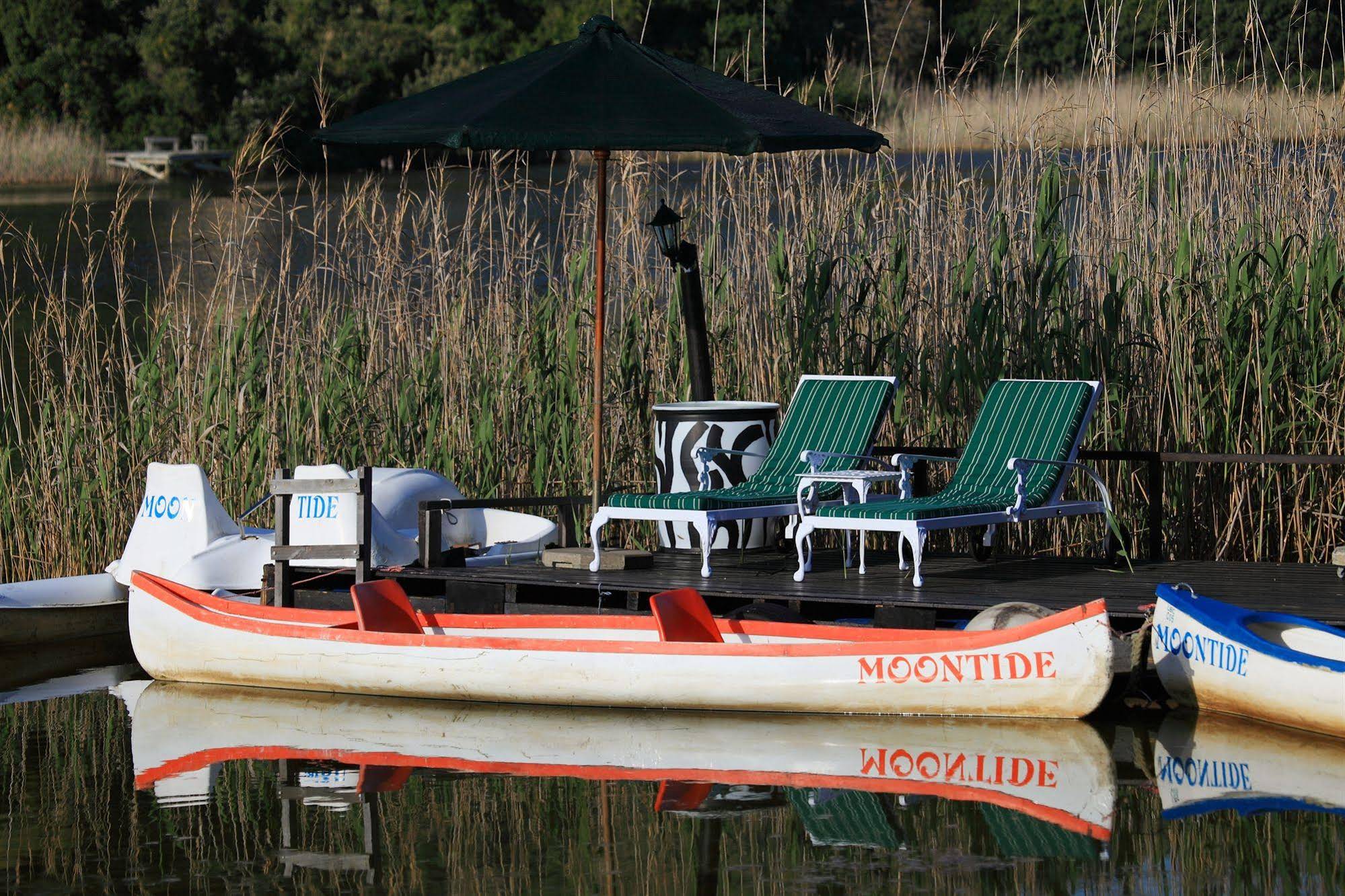 Moontide Riverside Lodge