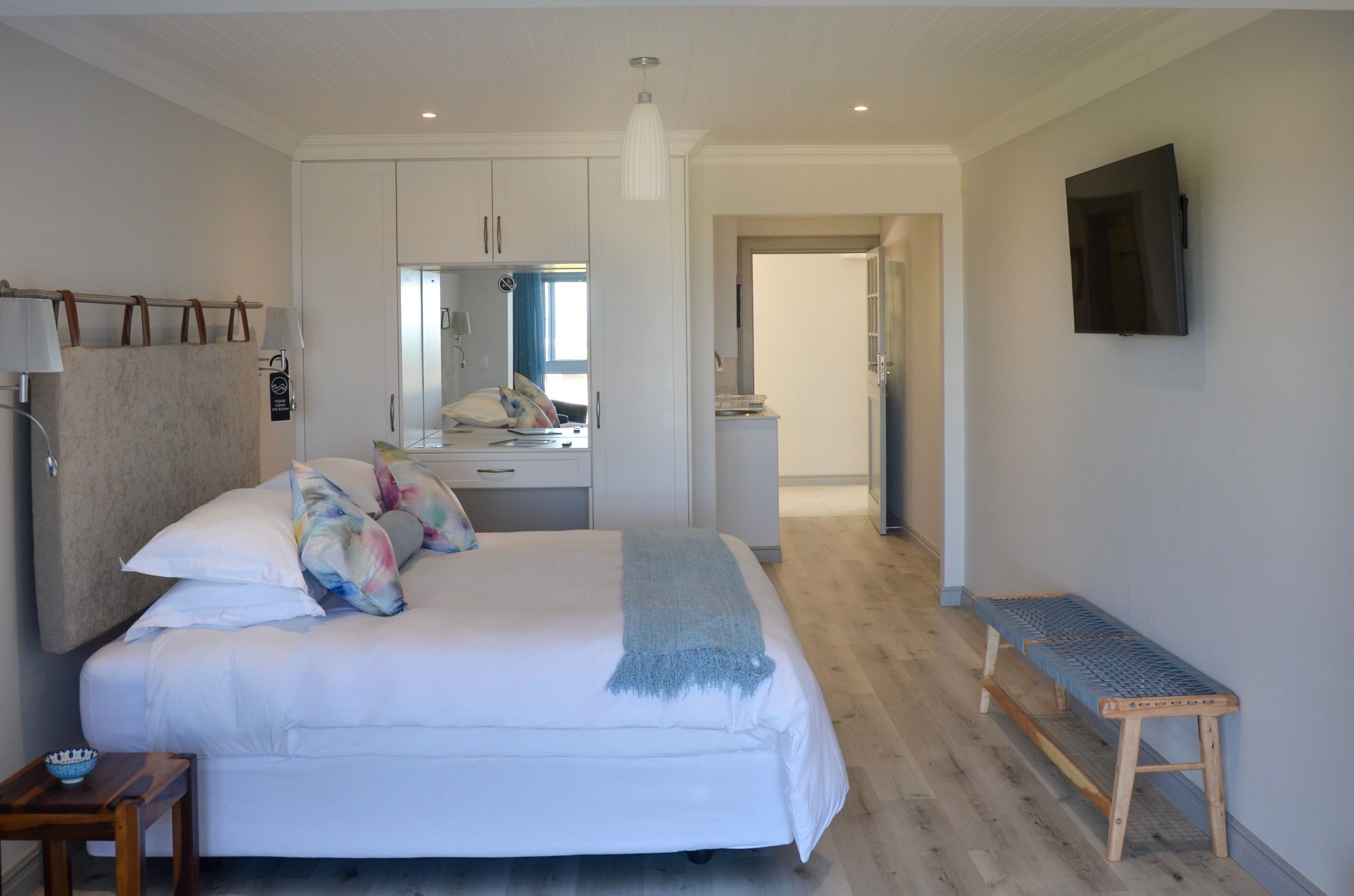 Serenity Ocean Lodge
