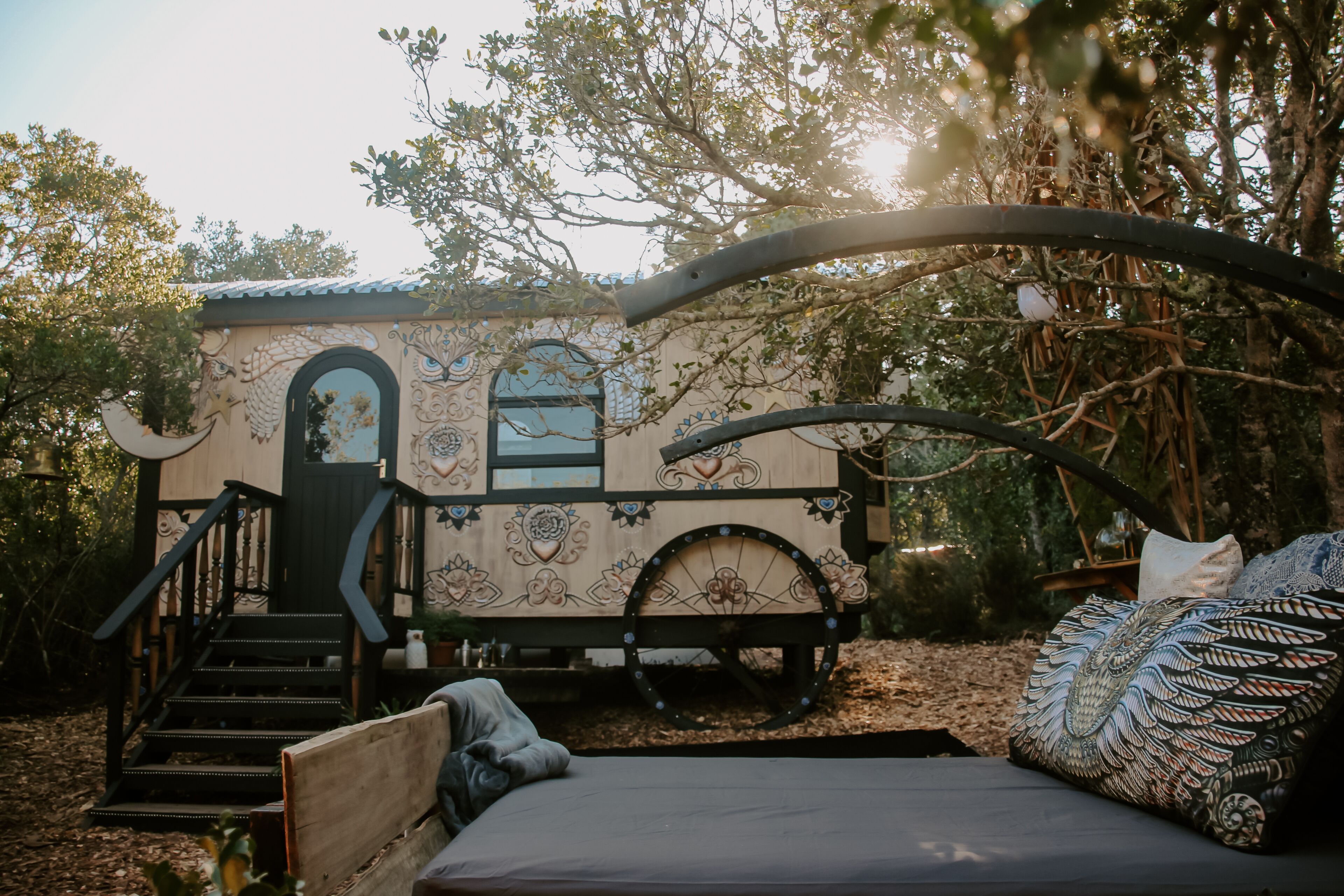 Treedom Villas And Vardos