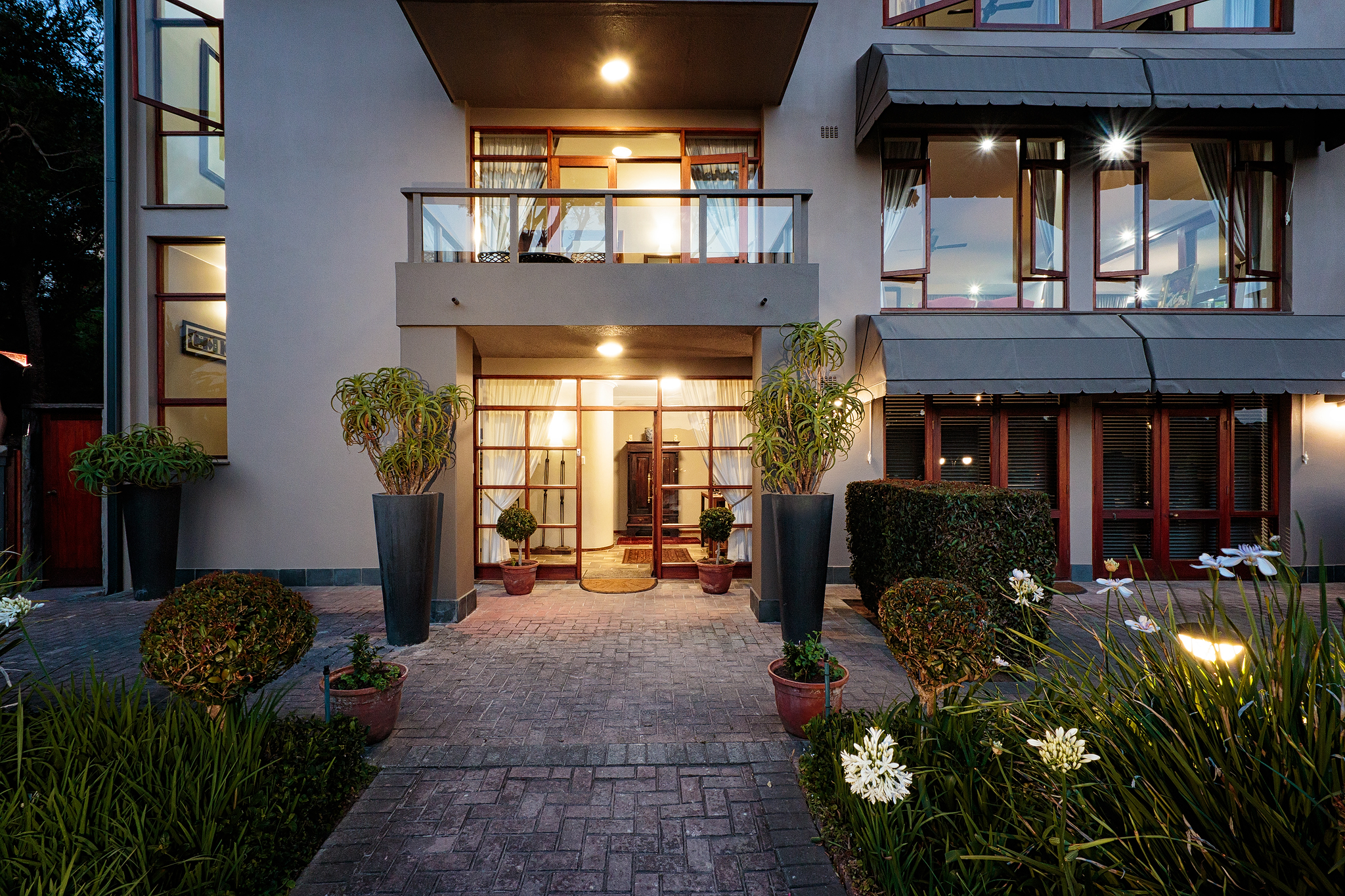 Wilderness Manor Guest House