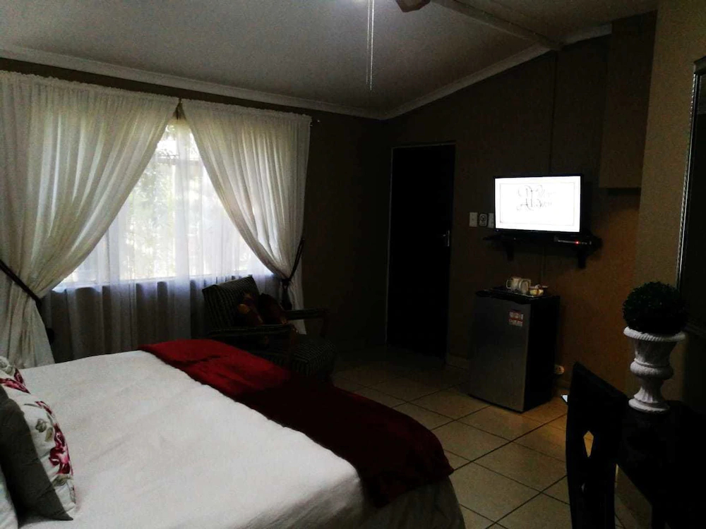 Willow Manor Guest House Brits